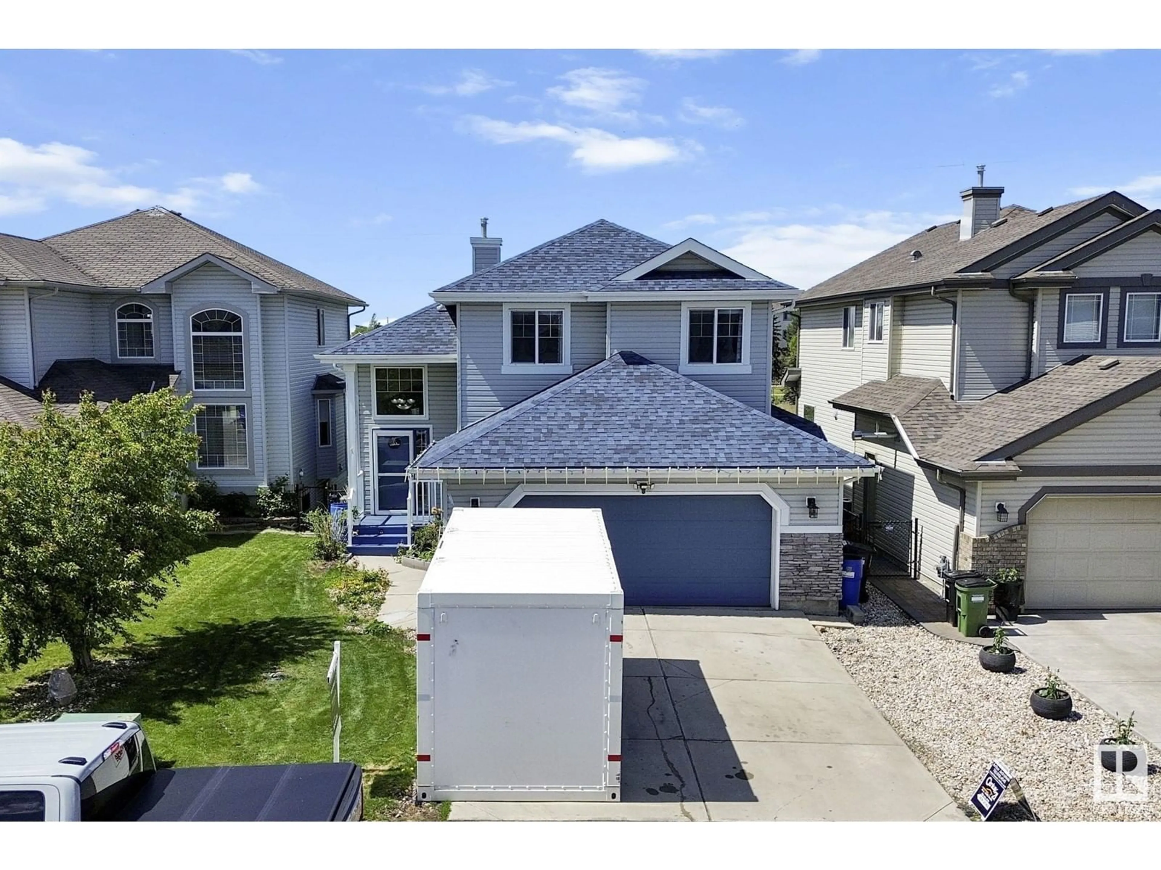 A pic from outside/outdoor area/front of a property/back of a property/a pic from drone, street for 420 86 ST, Edmonton Alberta T6X1A3