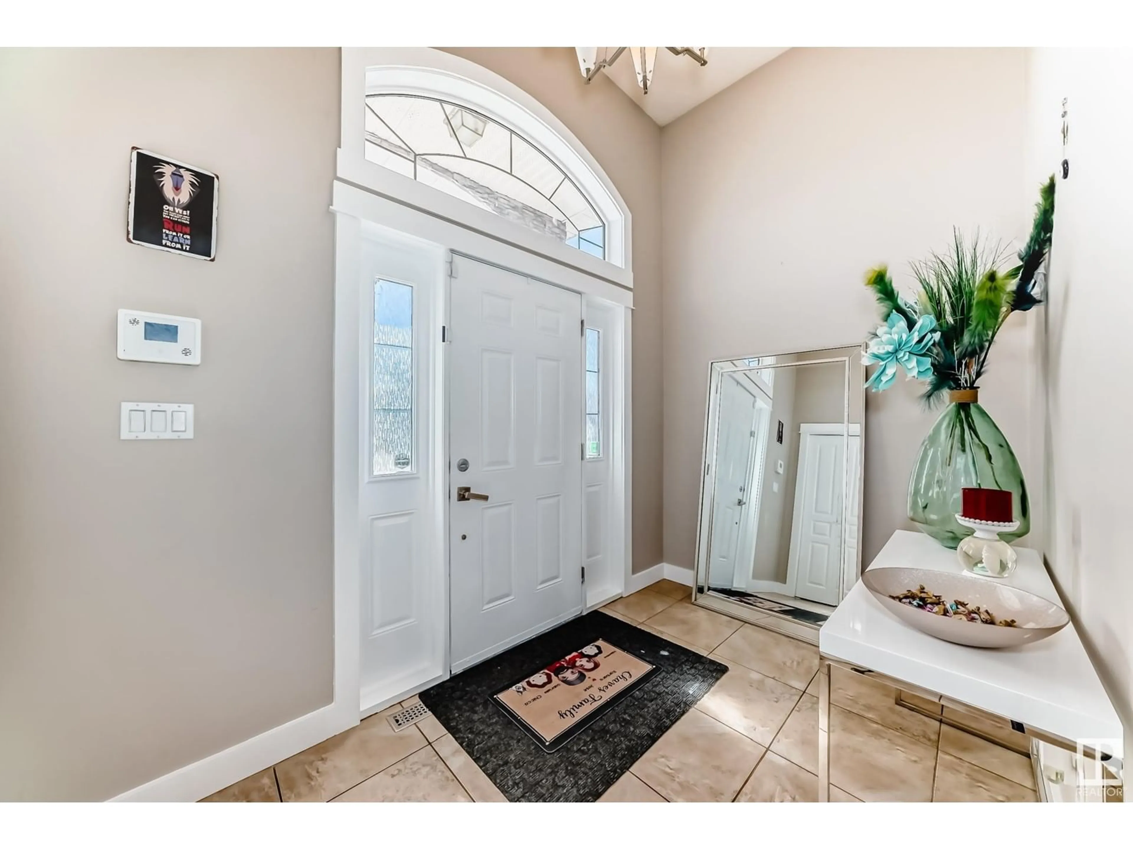 Indoor entryway for 15522 47A ST, Edmonton Alberta T5Y0B6