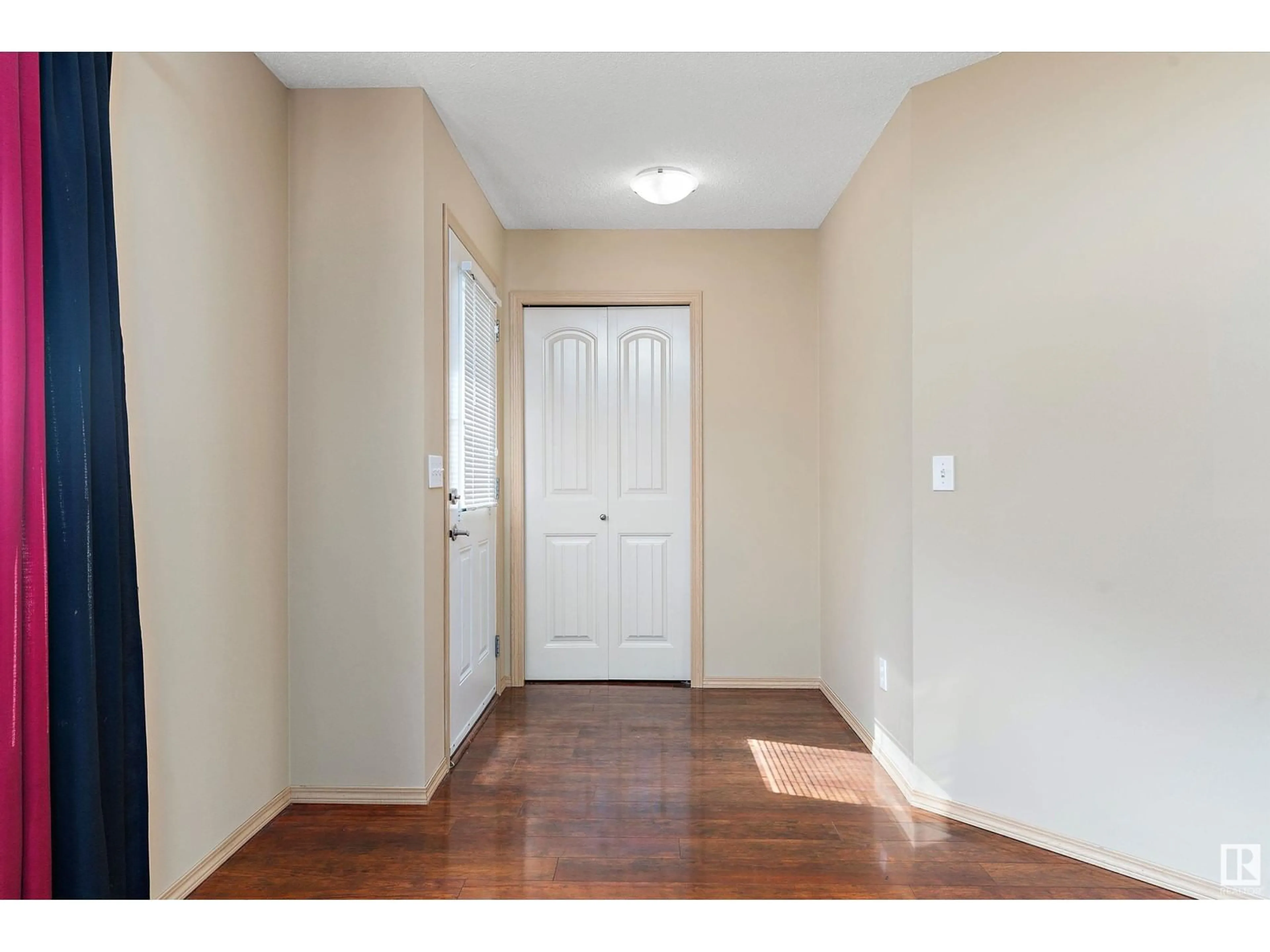 Indoor entryway for 76 - 604 62 ST, Edmonton Alberta T6X0K4