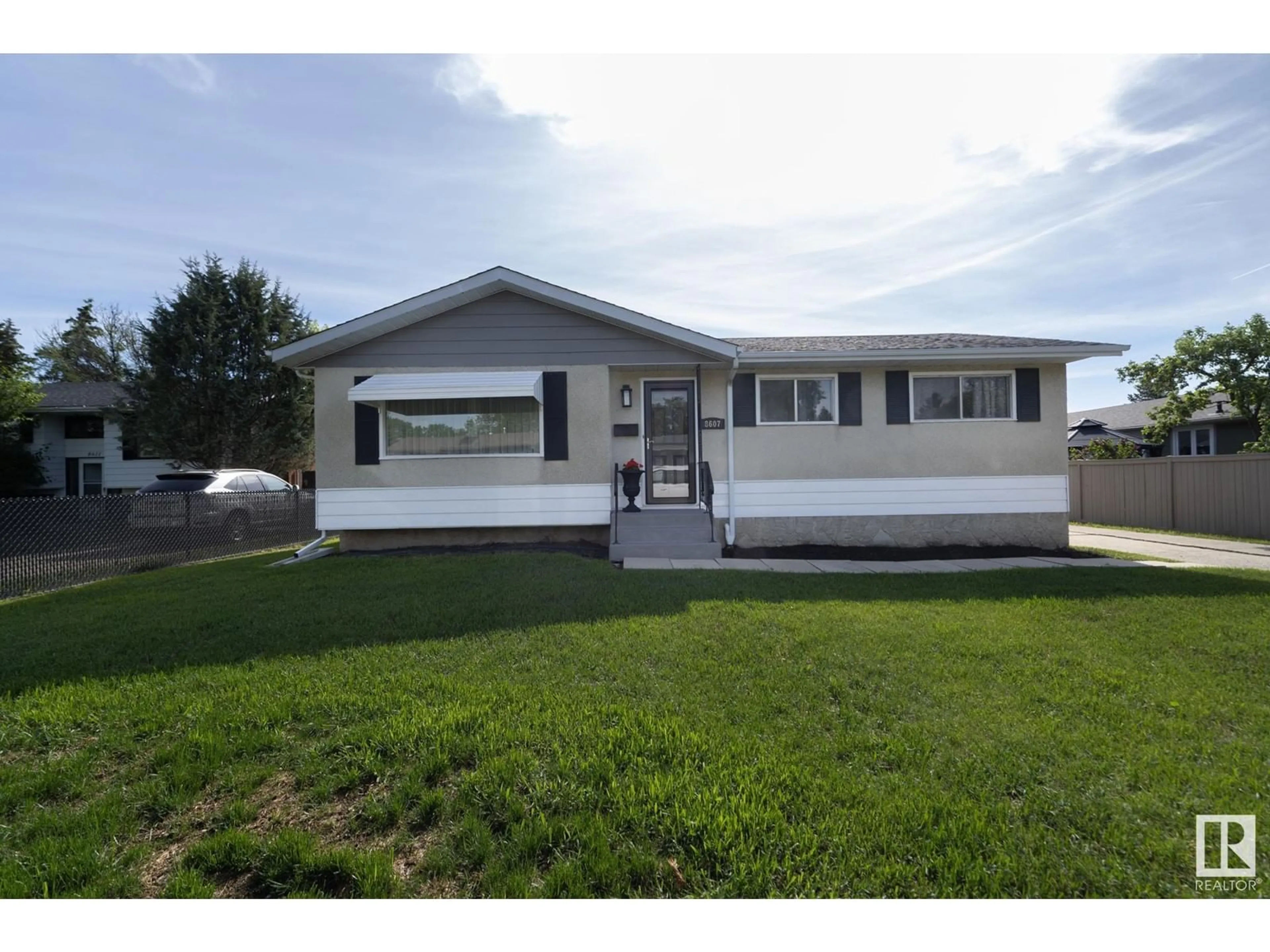 Home with vinyl exterior material, street for NW - 8607 176 ST, Edmonton Alberta T5T0M7