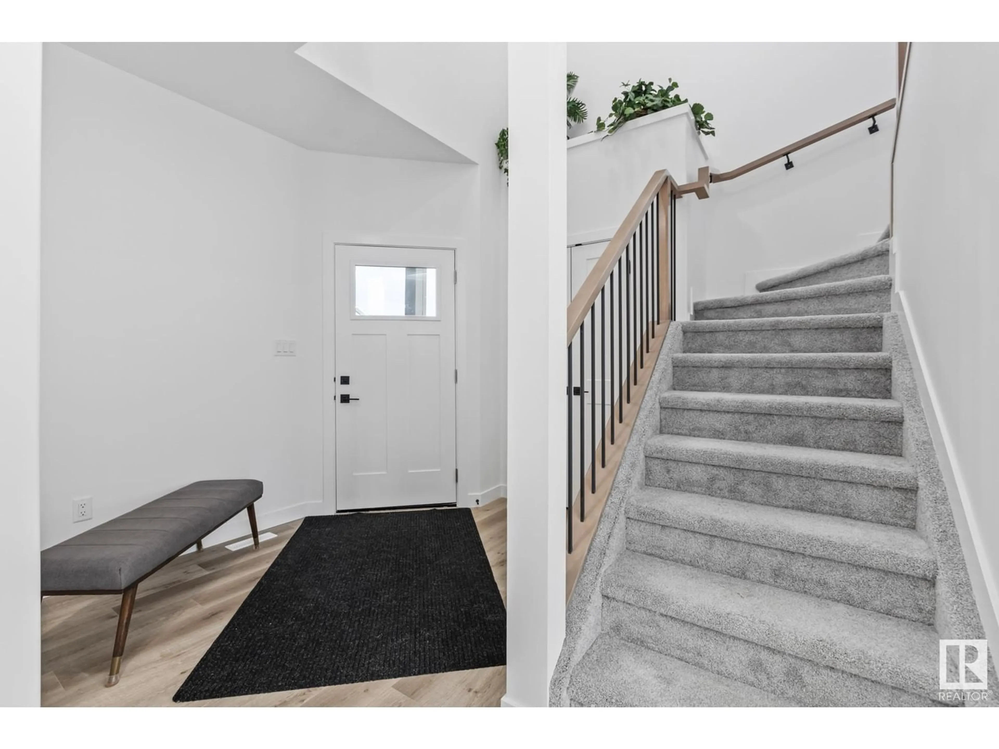 Indoor entryway for 47 WYATT RG, Fort Saskatchewan Alberta T8L0Z8