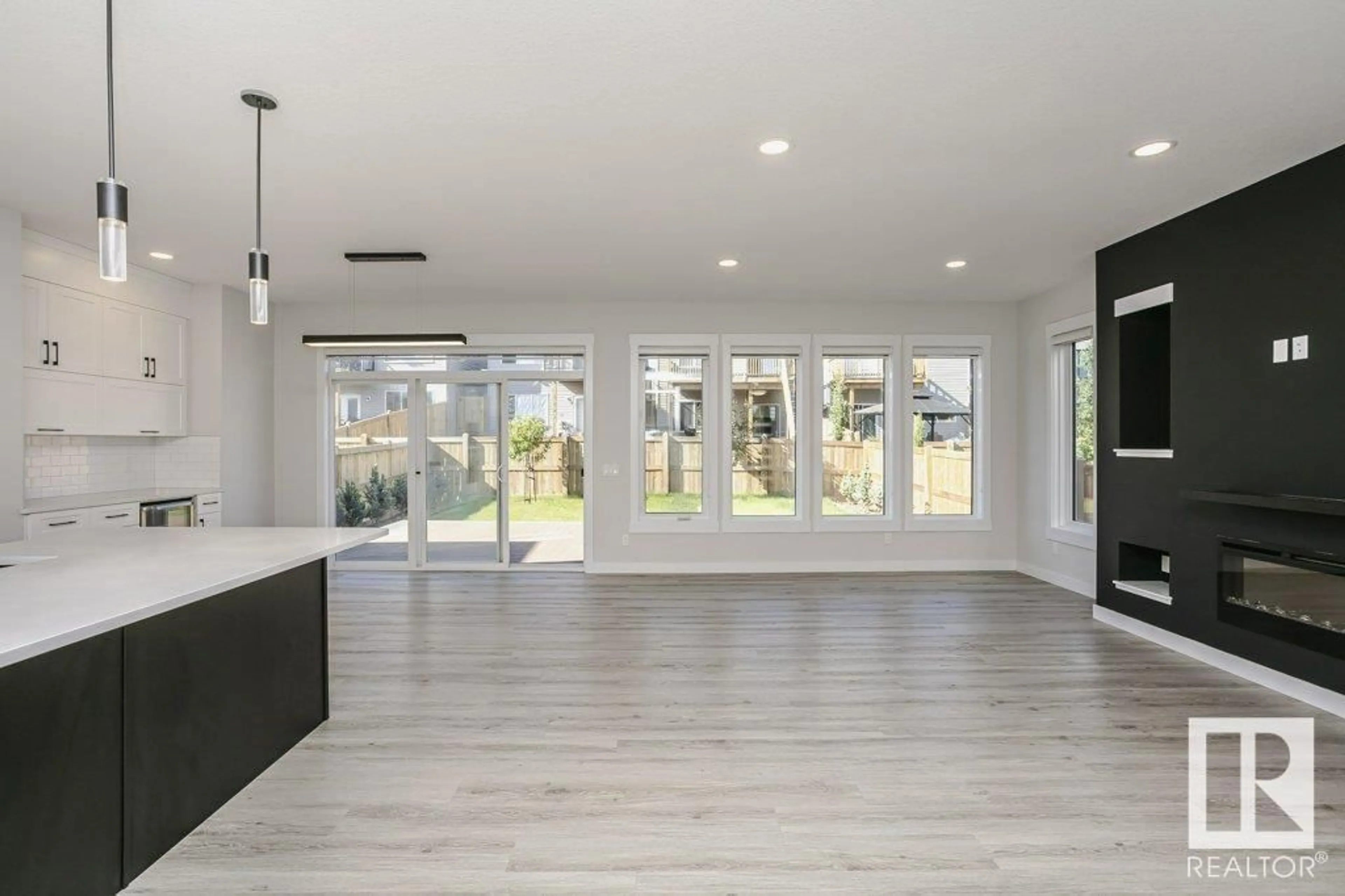 Open concept kitchen, unknown for 730 KINGLET BV, Edmonton Alberta T5S0N9