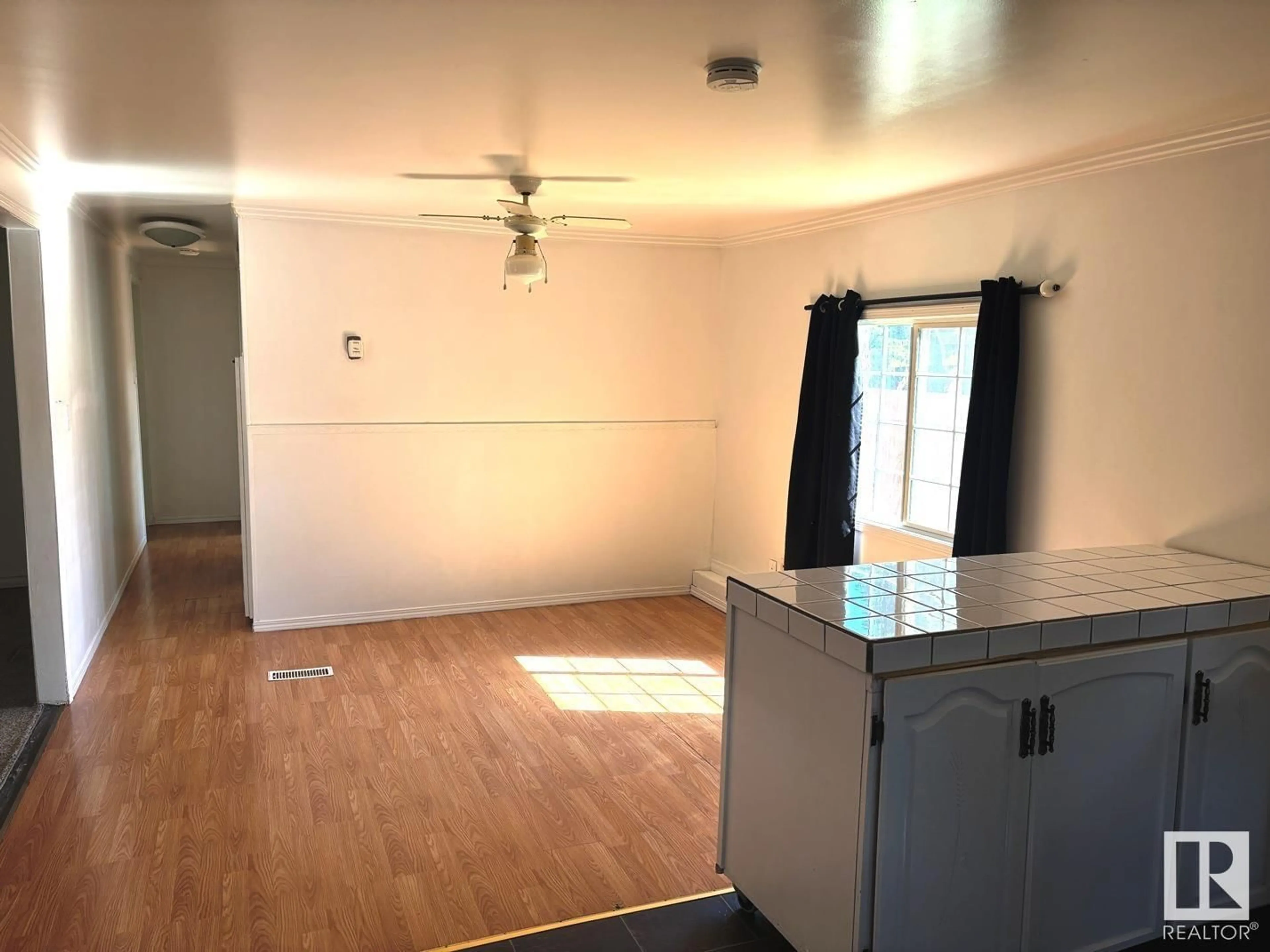 A pic of a room for 205 MAPLE CRES, Breton Alberta T0C0P0