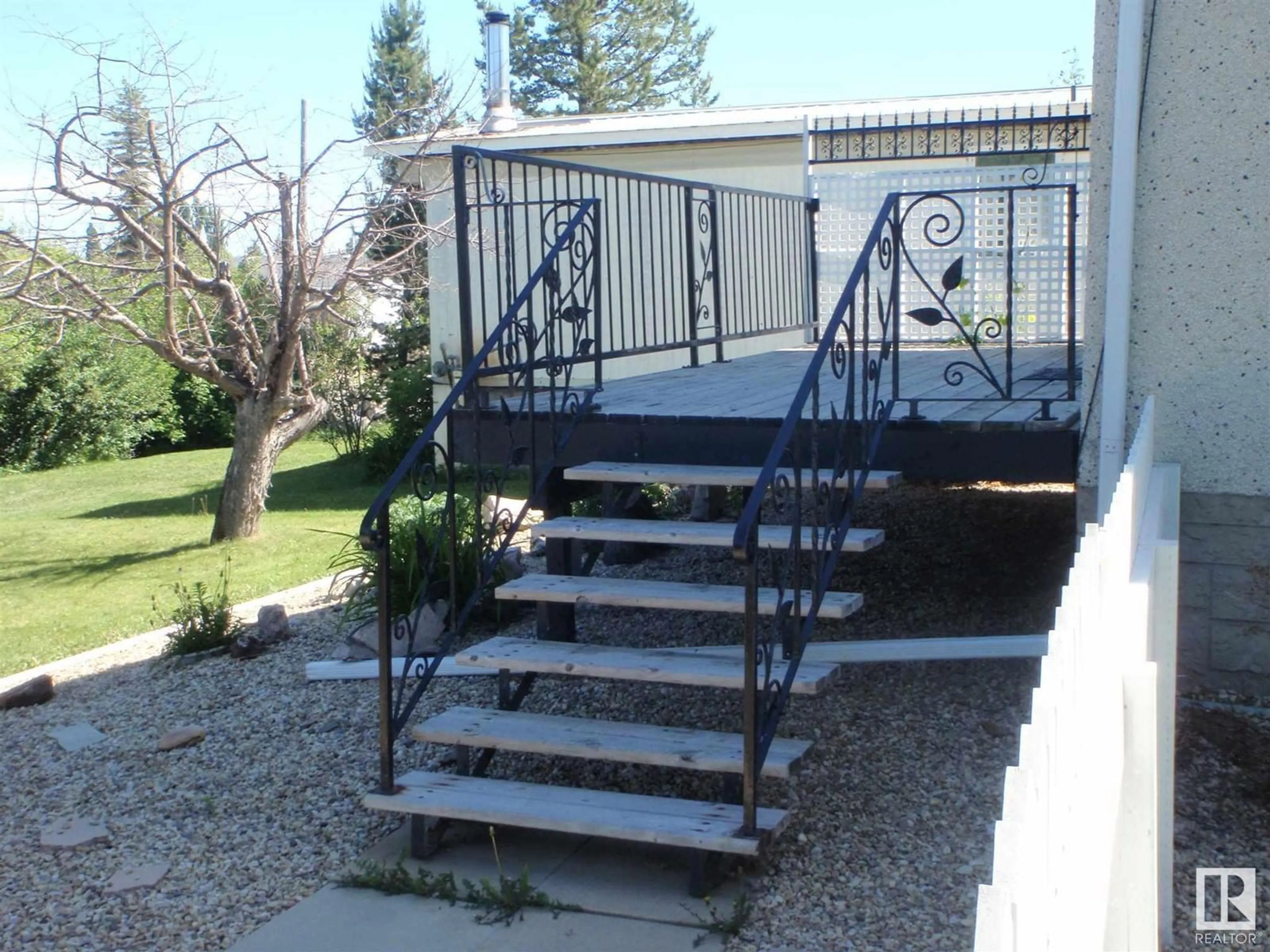 Stairs for 5312 60 ST, Barrhead Alberta T7N1C1