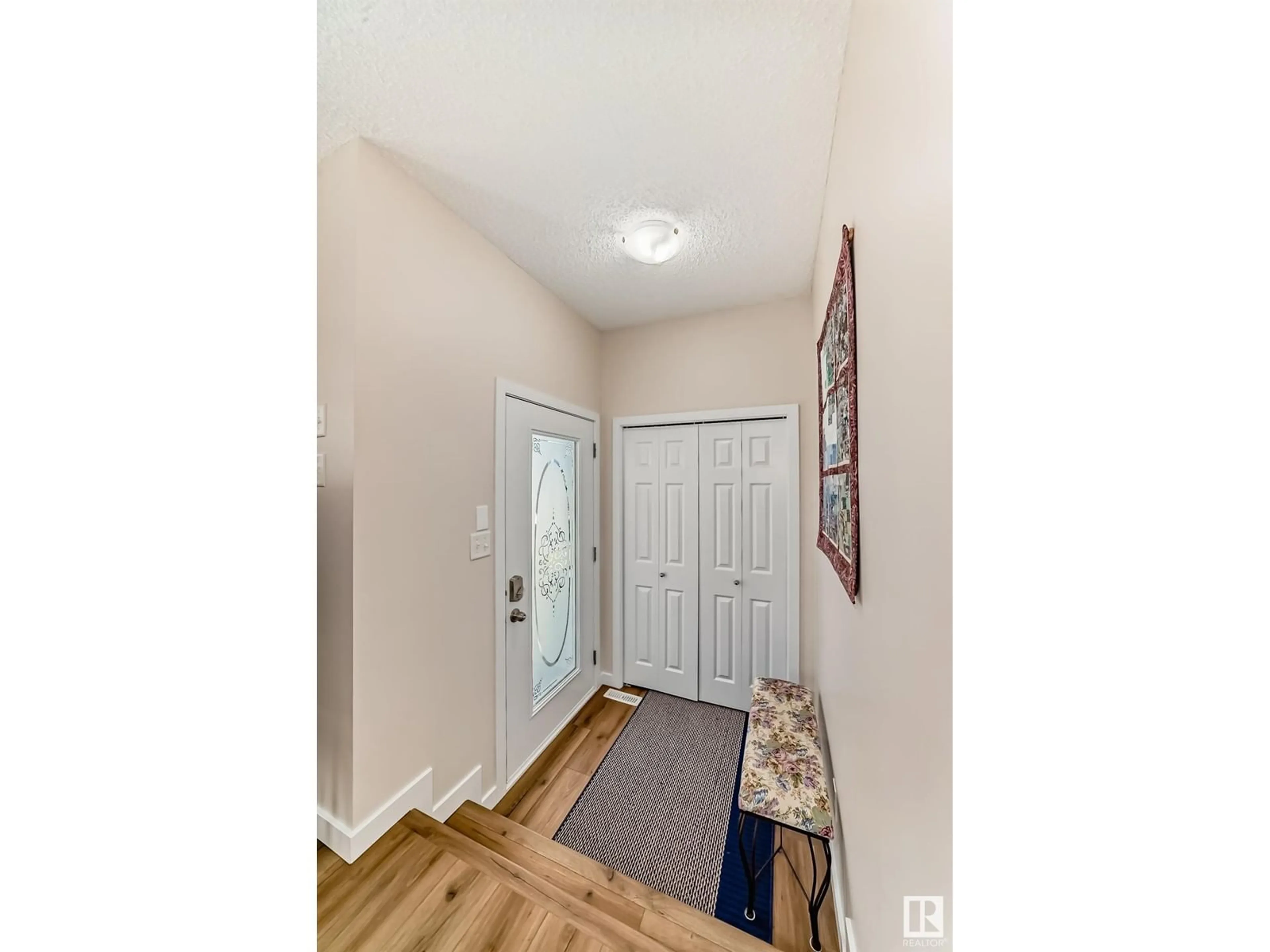 Indoor entryway for 106 KEYSTONE LN, Leduc Alberta T9E0J5
