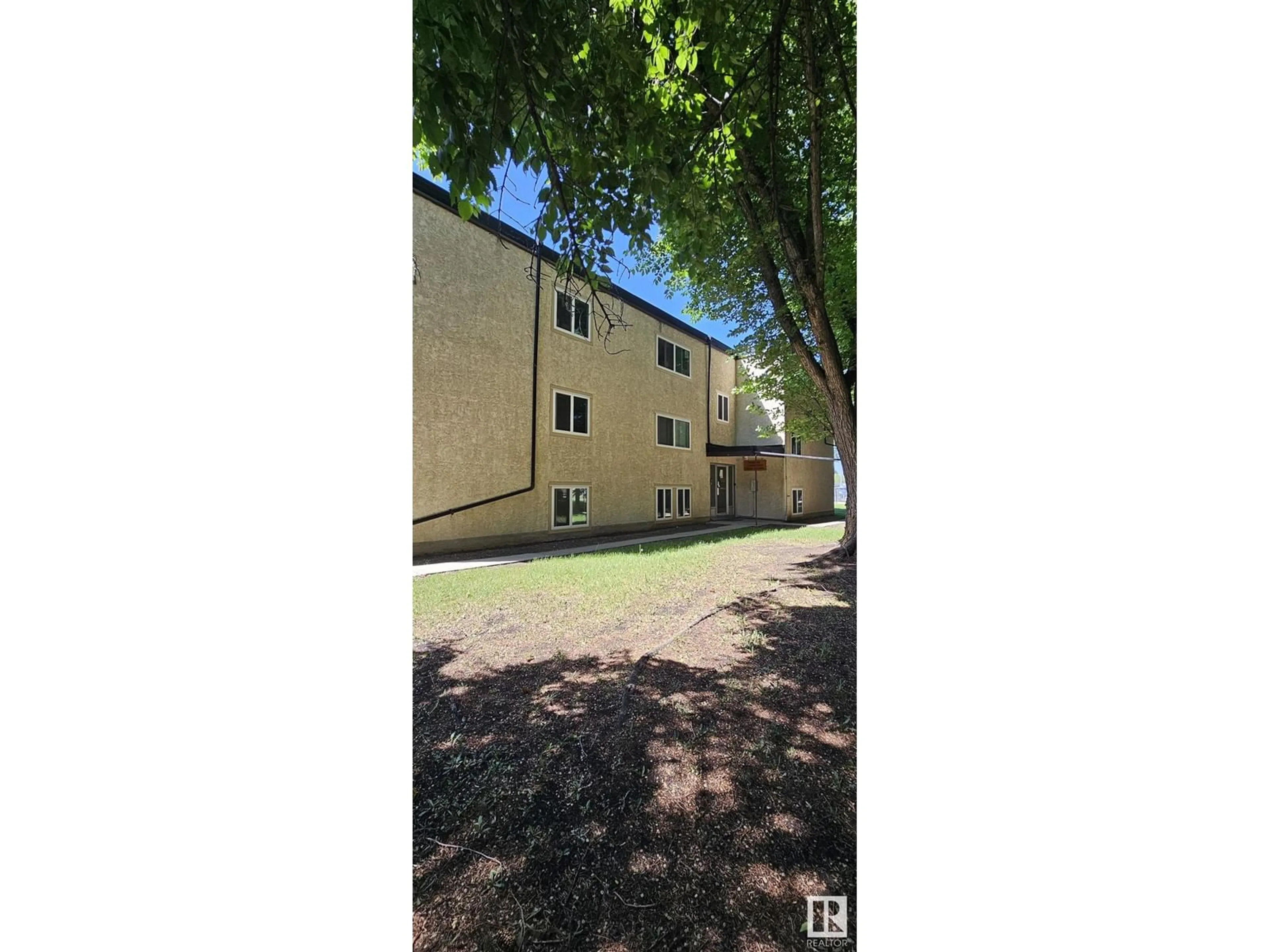 A pic from outside/outdoor area/front of a property/back of a property/a pic from drone, building for #6 - 15916 109 AV, Edmonton Alberta T5P1B7