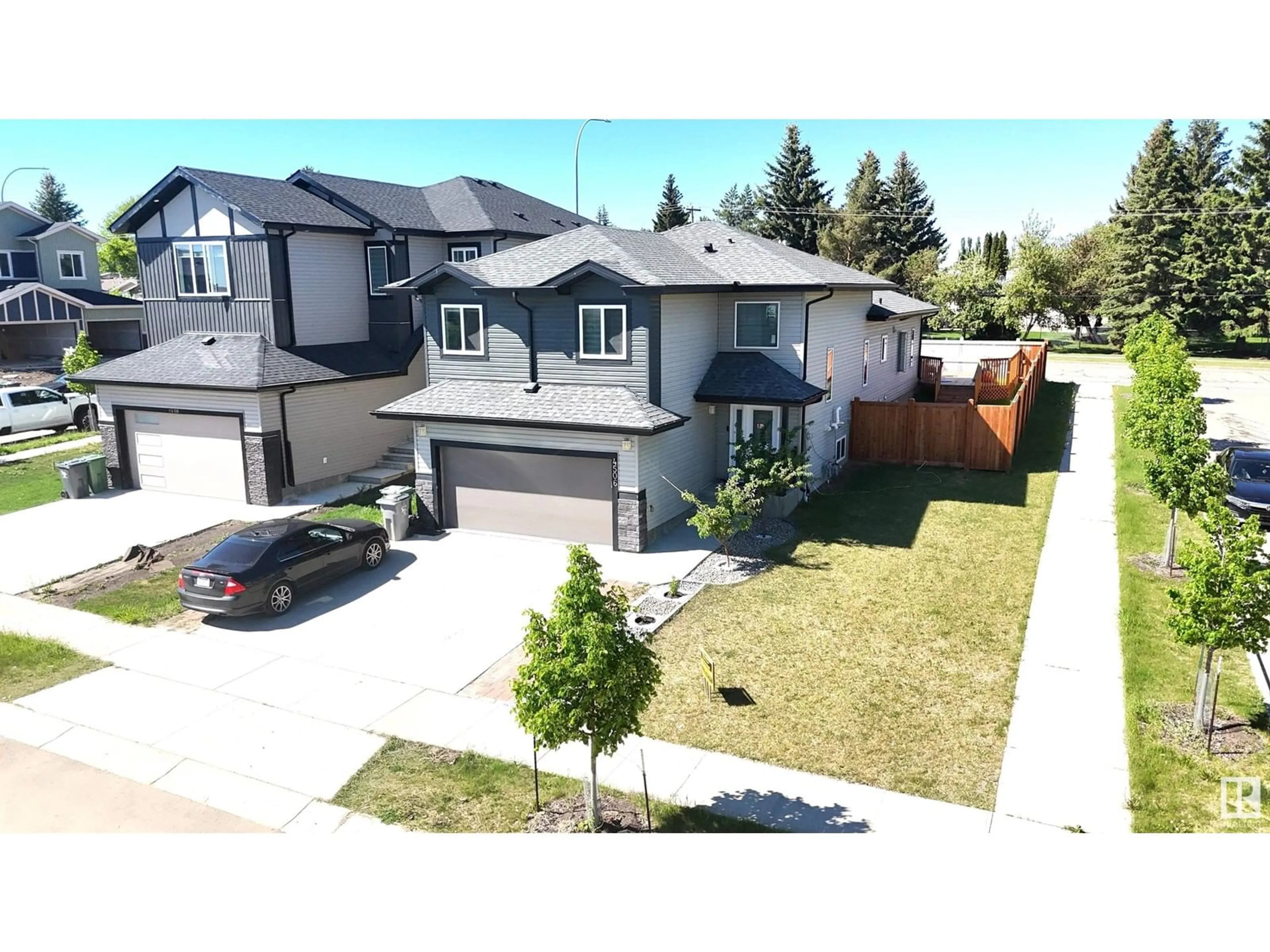A pic from outside/outdoor area/front of a property/back of a property/a pic from drone, street for 4506 49 AV, Beaumont Alberta T4X2B2