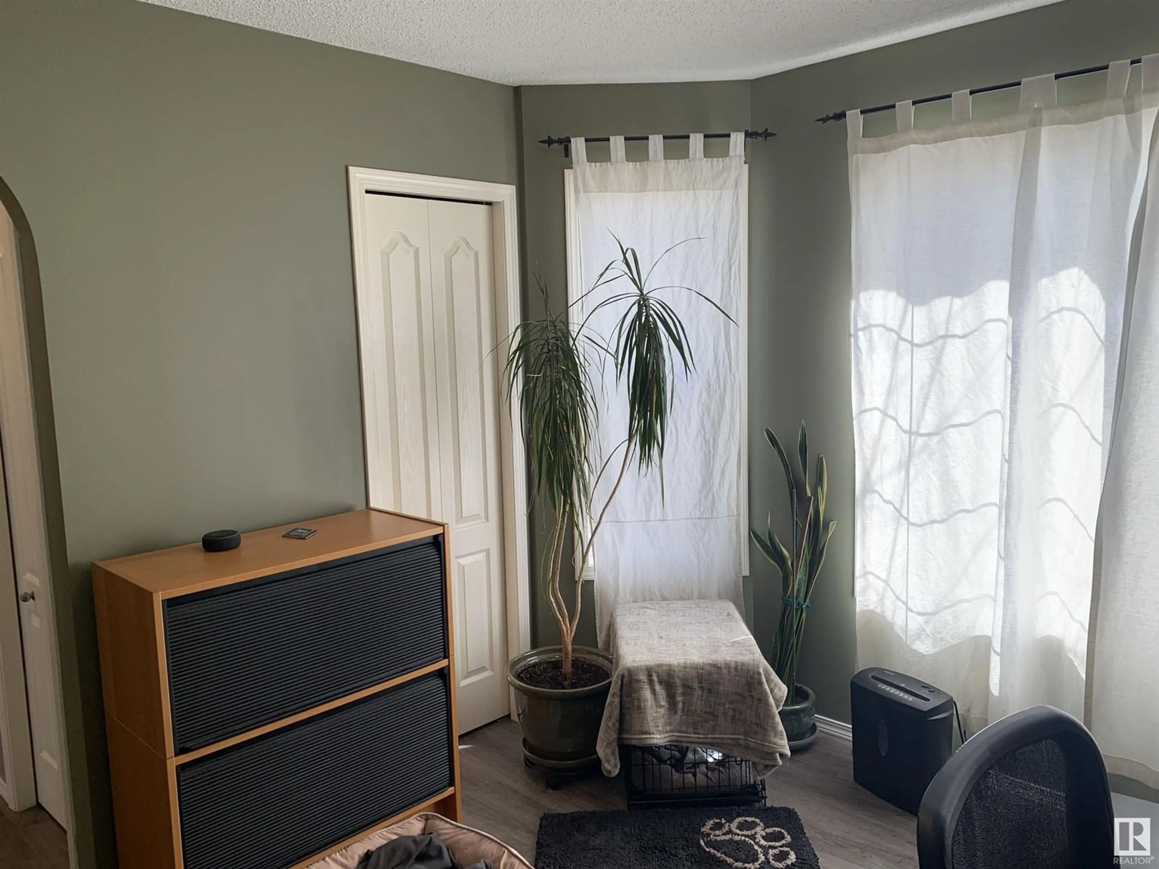 A pic of a room for 207 ARBOUR MEADOWS CL, Calgary Alberta T3G5J3