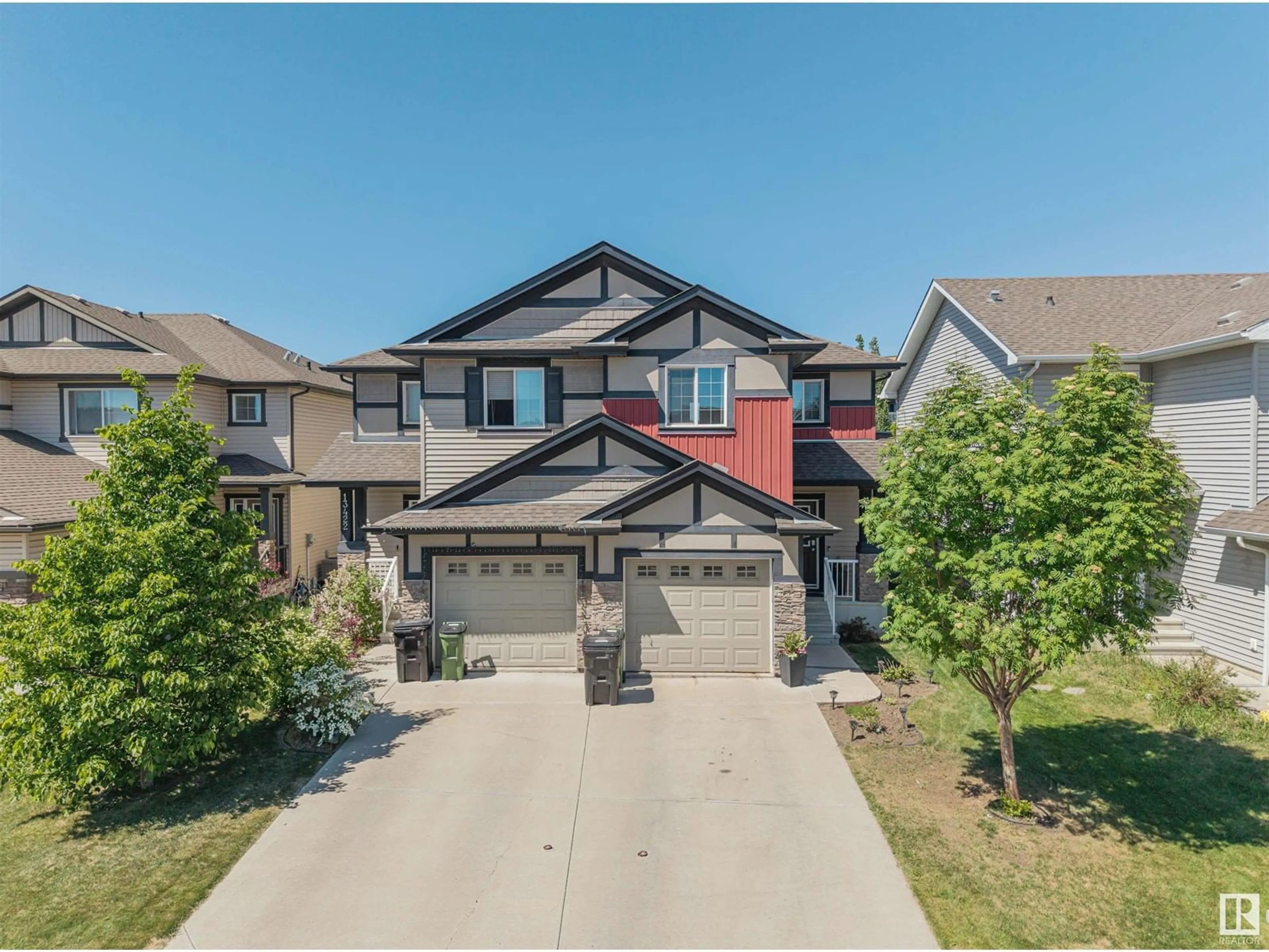 A pic from outside/outdoor area/front of a property/back of a property/a pic from drone, street for 13420 166 AV, Edmonton Alberta T6V0G6
