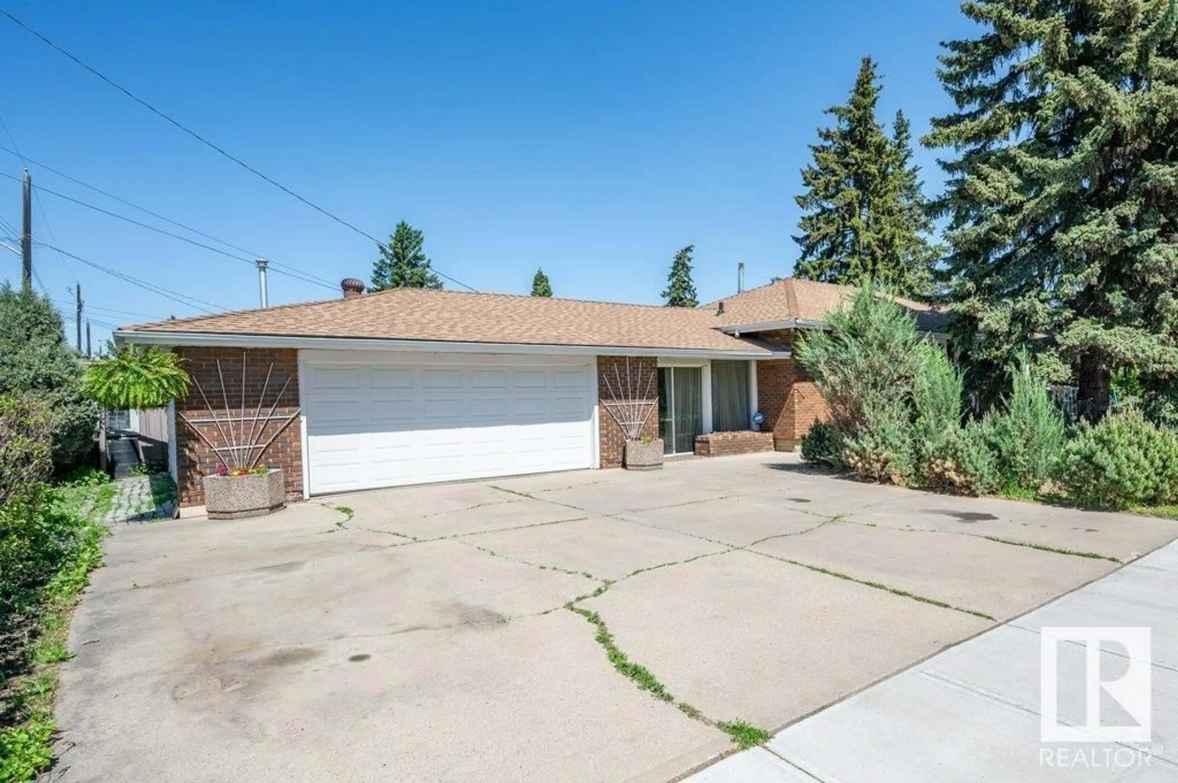 Unknown for 9304 128A AV, Edmonton Alberta T5E0J9