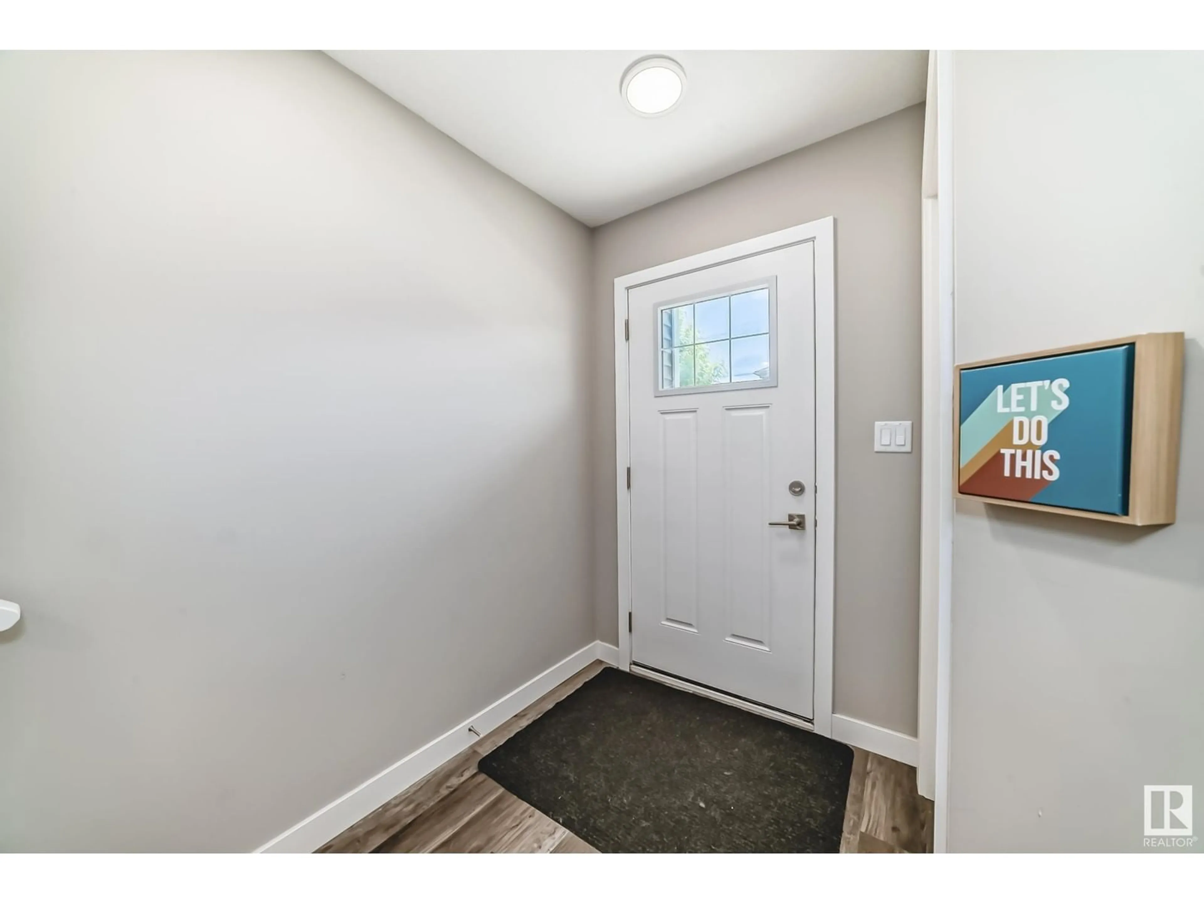 Indoor entryway for #9 - 17635 58 ST, Edmonton Alberta T5Y4C2
