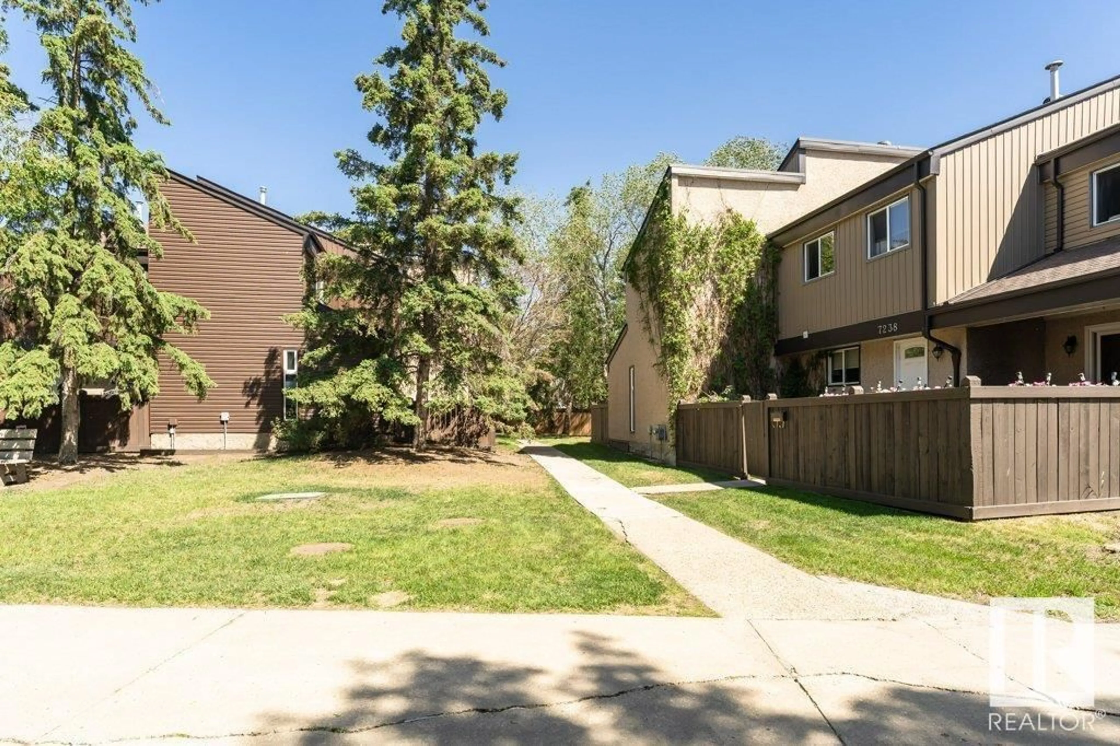 Patio, street for NW - 7234 178 ST, Edmonton Alberta T5T3E9