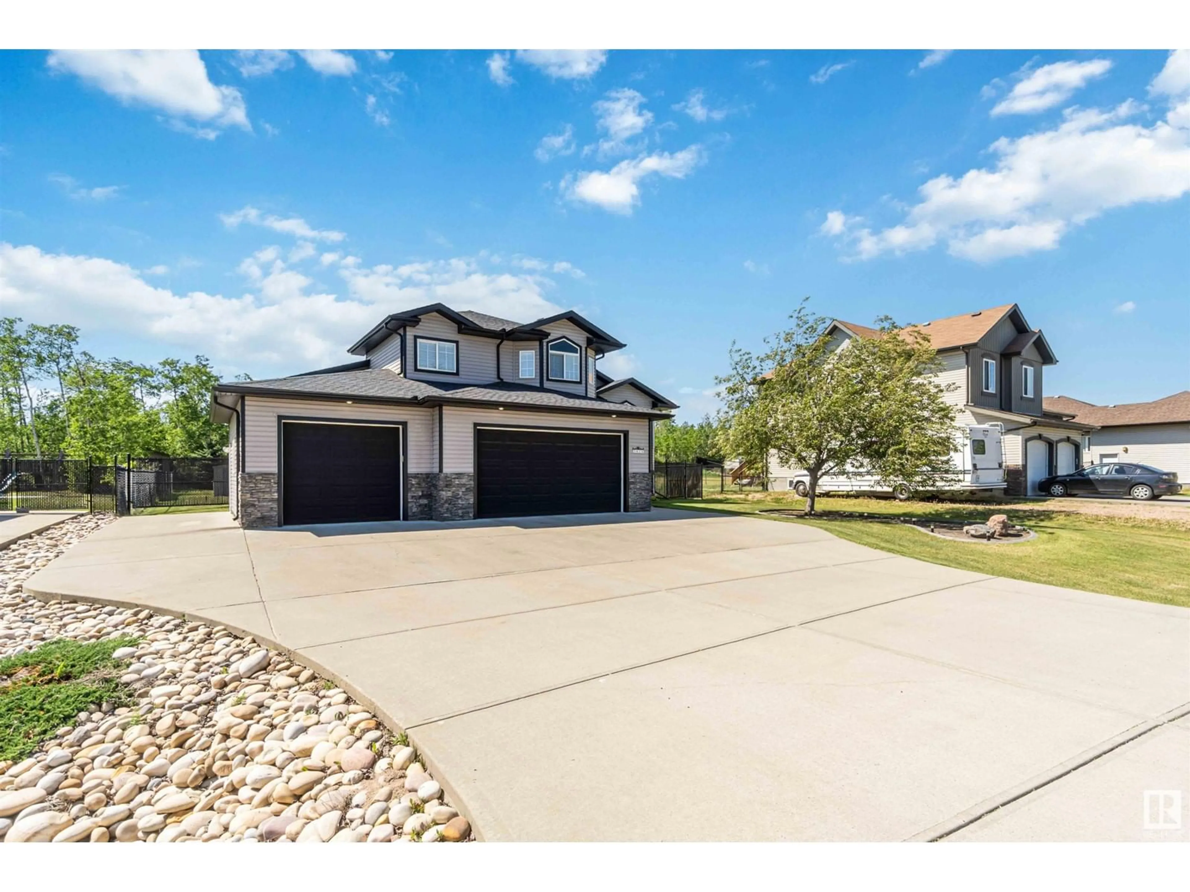 Home with vinyl exterior material, street for 3626 47 ST, Gibbons Alberta T0A1N0