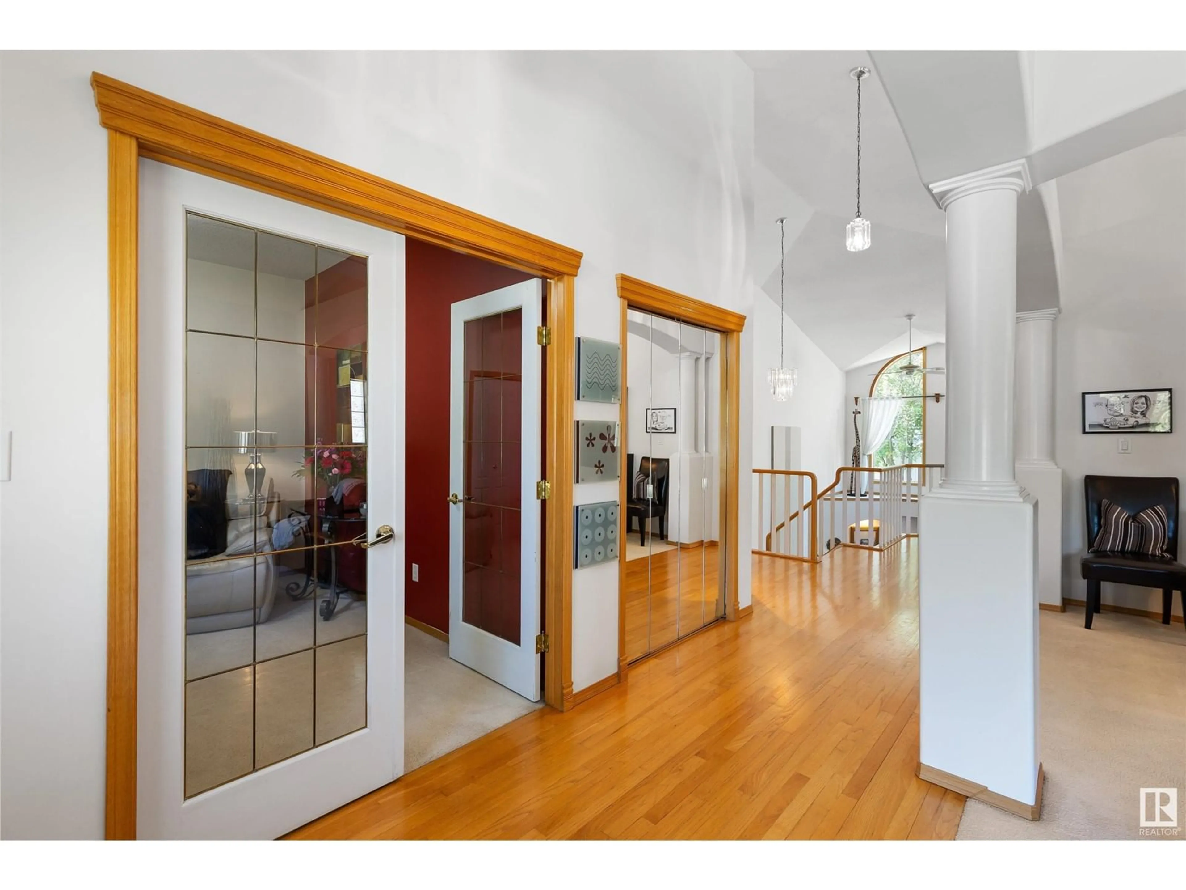 Indoor foyer for 704 CARTER CREST WY, Edmonton Alberta T6R2N3