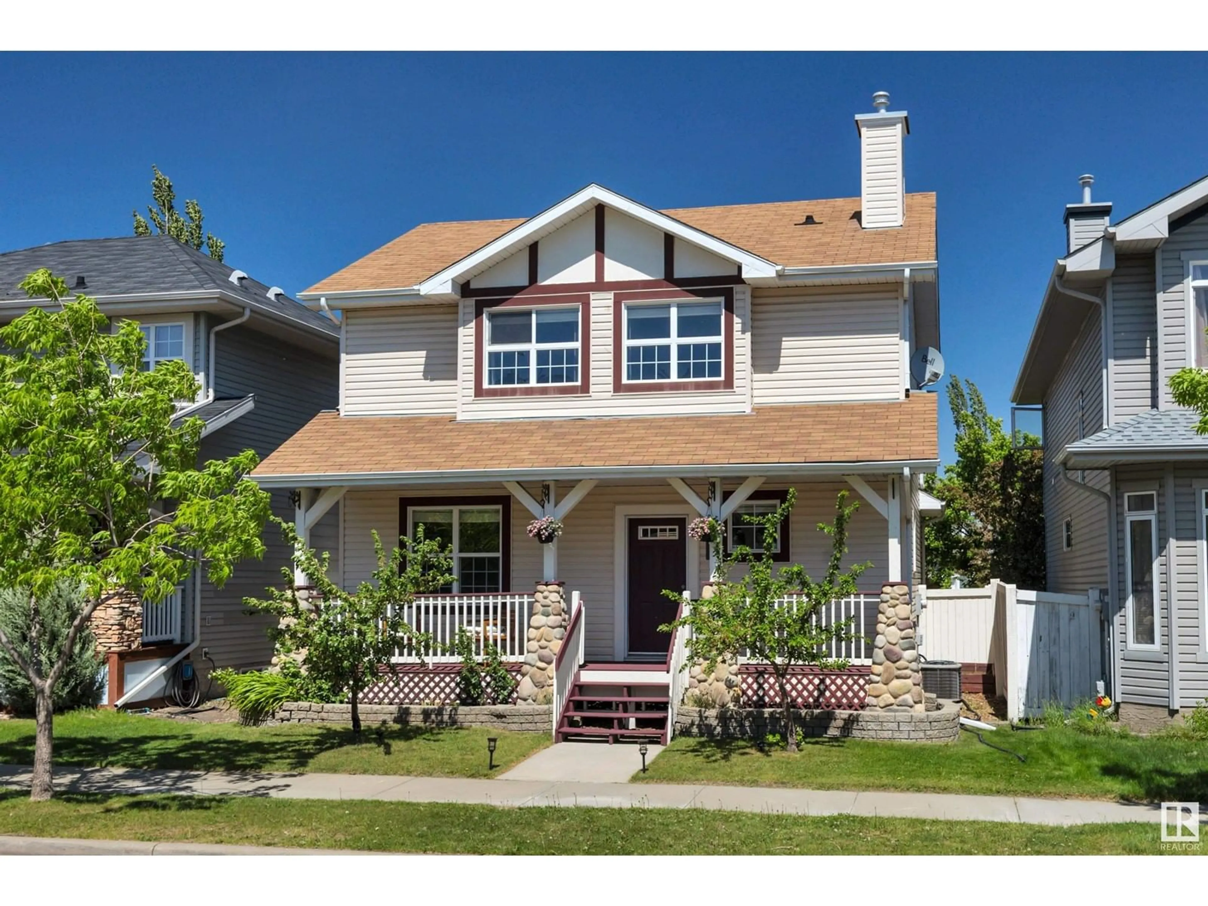 Home with vinyl exterior material, street for 5416 THIBAULT WD, Edmonton Alberta T6R3J1