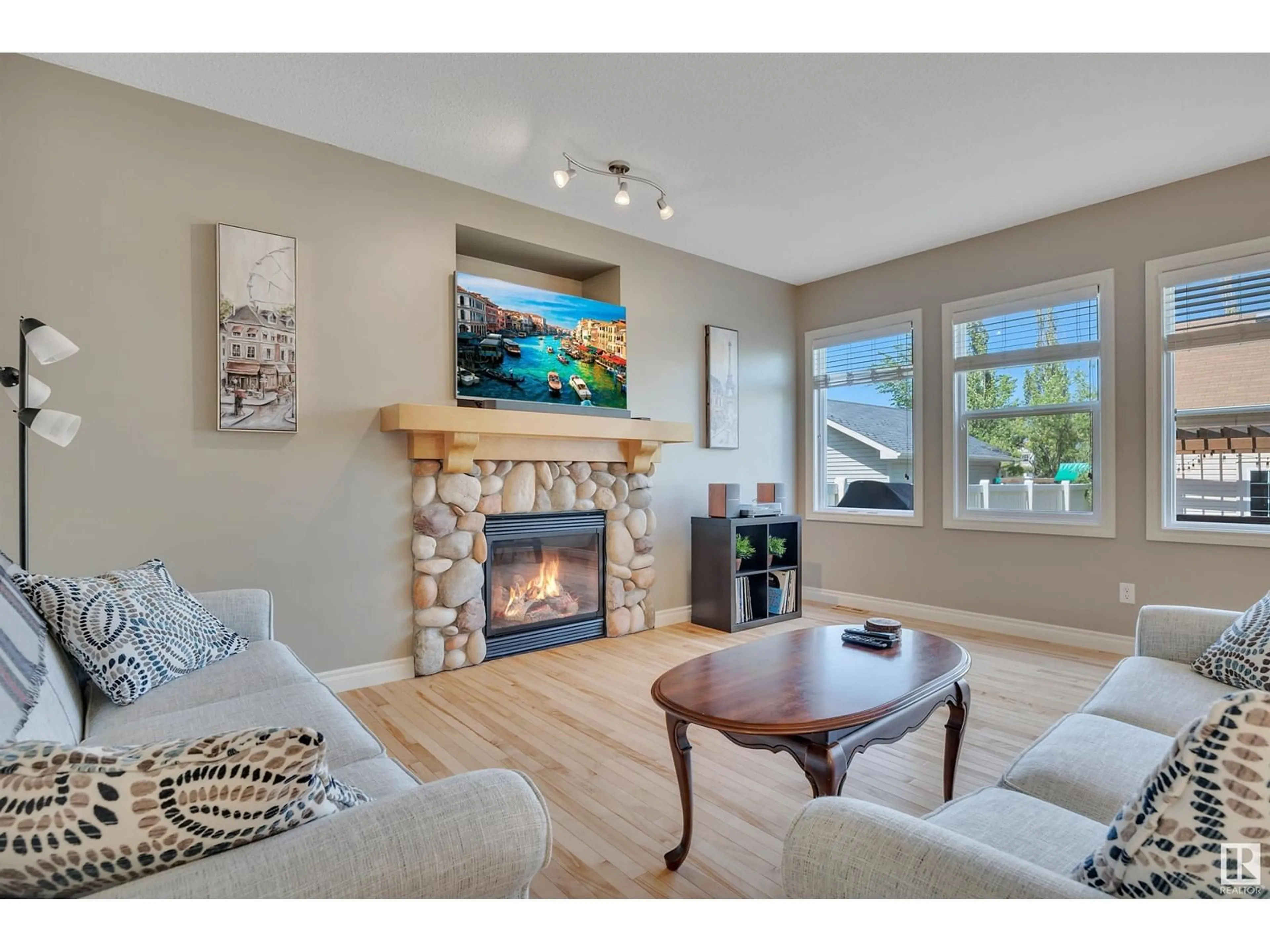 Living room with furniture, unknown for 5416 THIBAULT WD, Edmonton Alberta T6R3J1