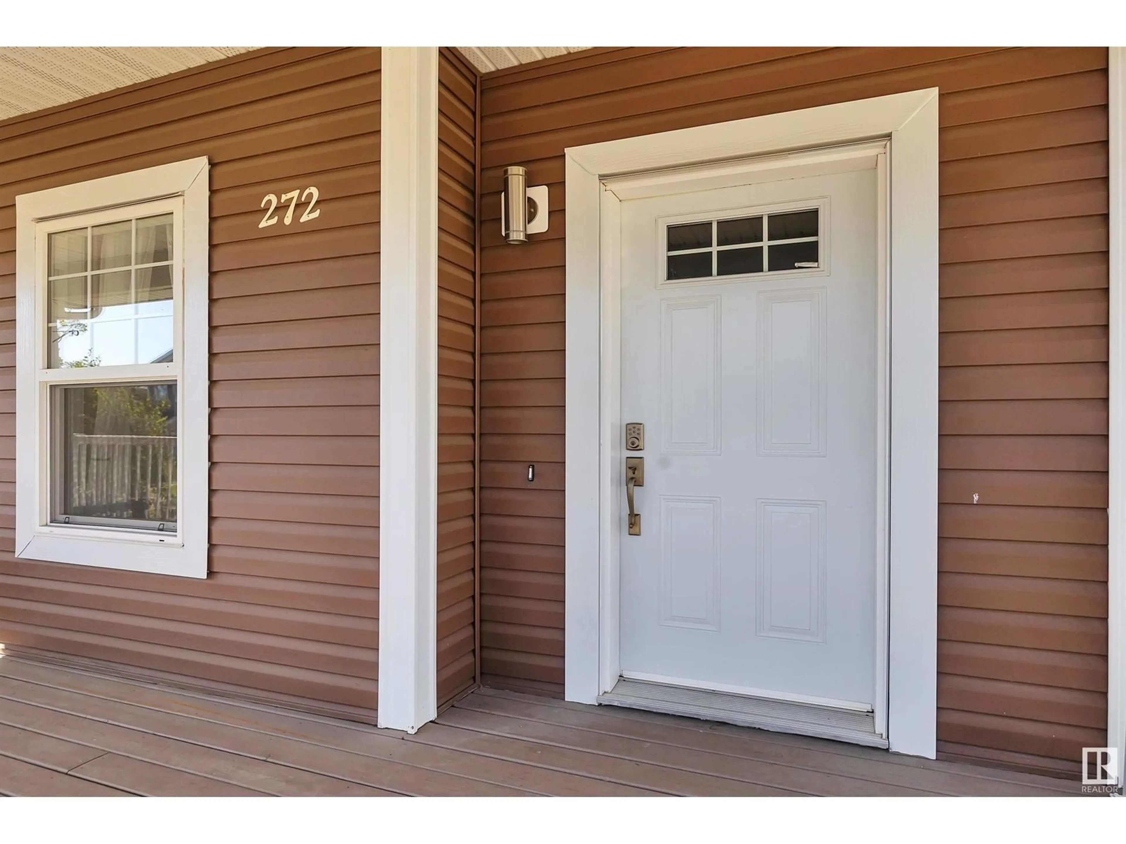 Indoor entryway for 272 STURTZ BN, Leduc Alberta T9E0X4