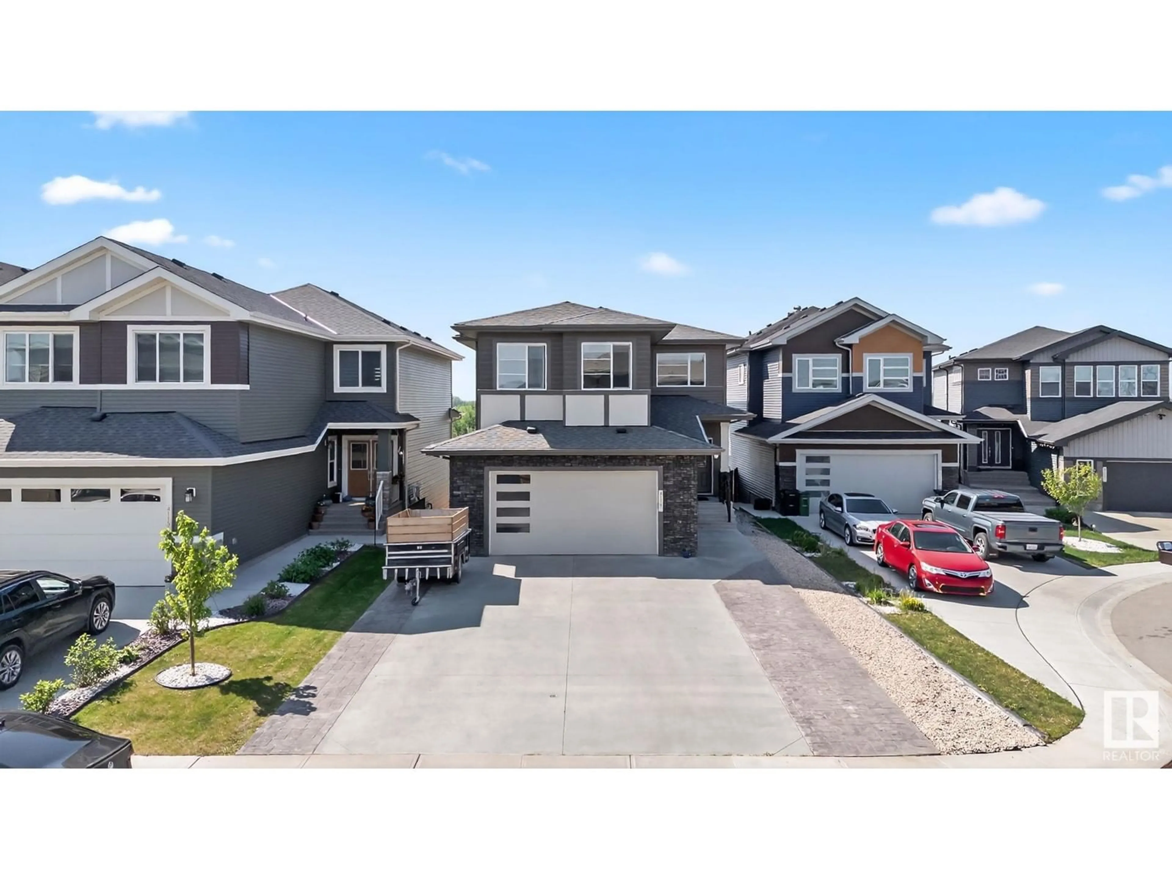 A pic from outside/outdoor area/front of a property/back of a property/a pic from drone, street for 4119 7 AV, Edmonton Alberta T6X2J2