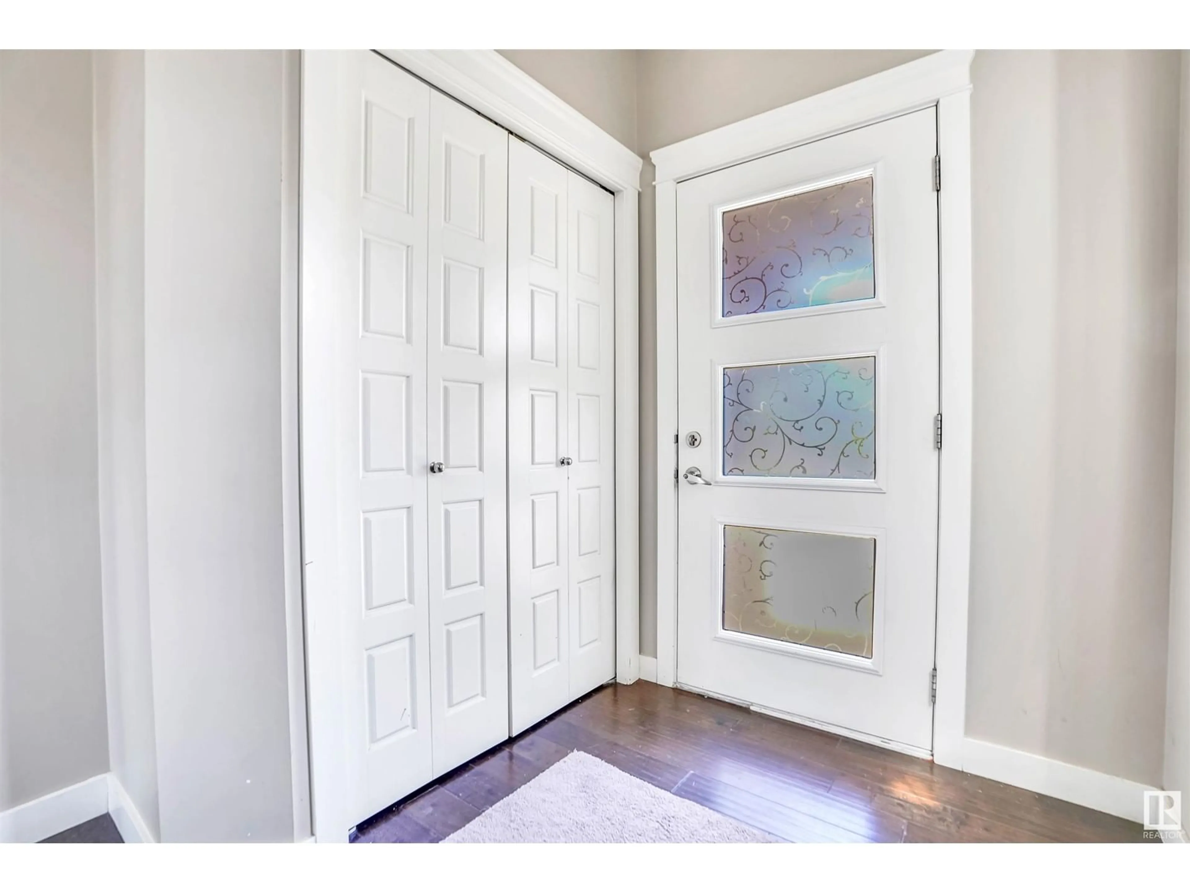 Indoor entryway for 2248 CASEY CR, Edmonton Alberta T6W3M8