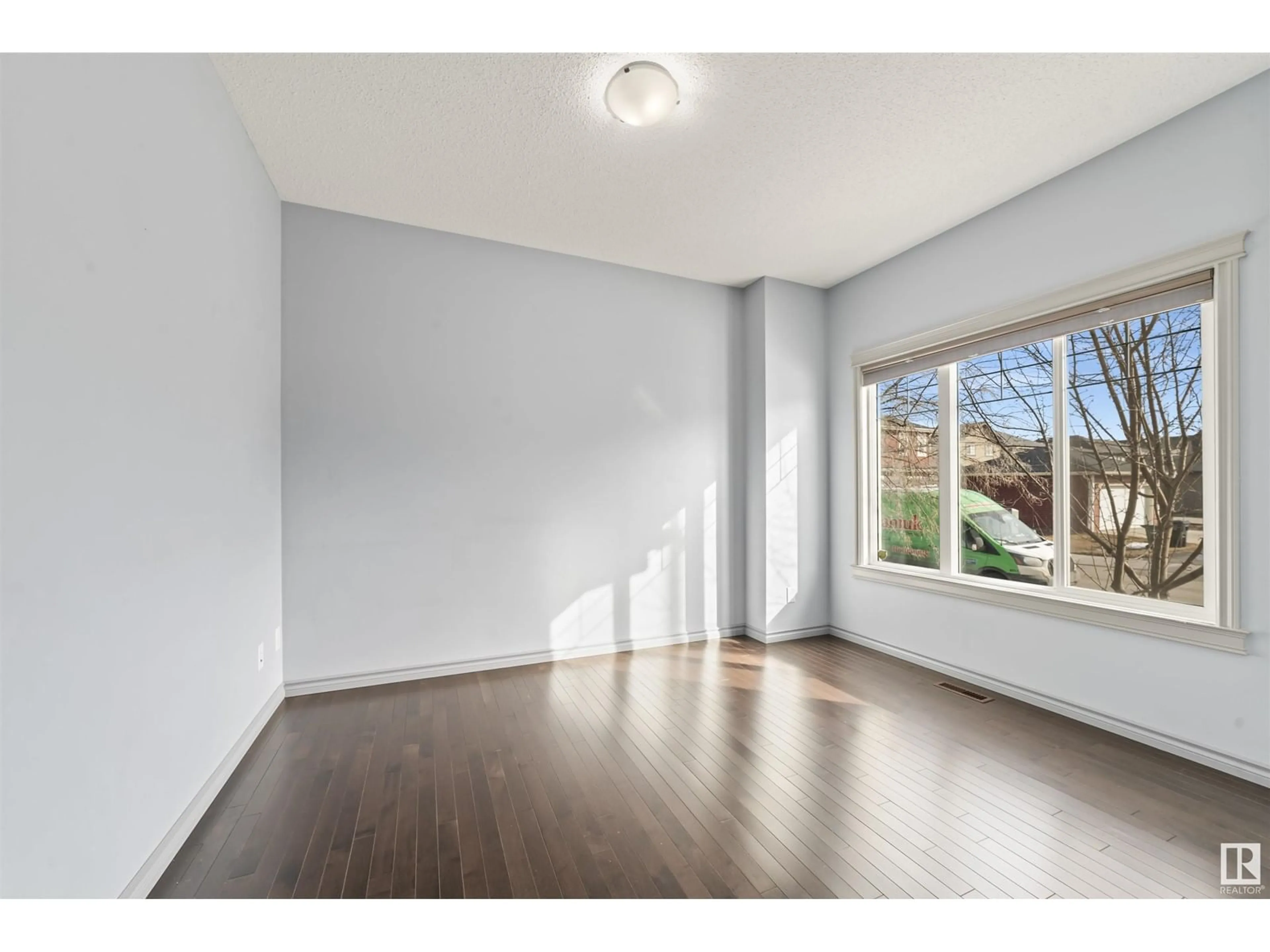 A pic of a room for 3543 WEIDLE WY, Edmonton Alberta T6X1Z5