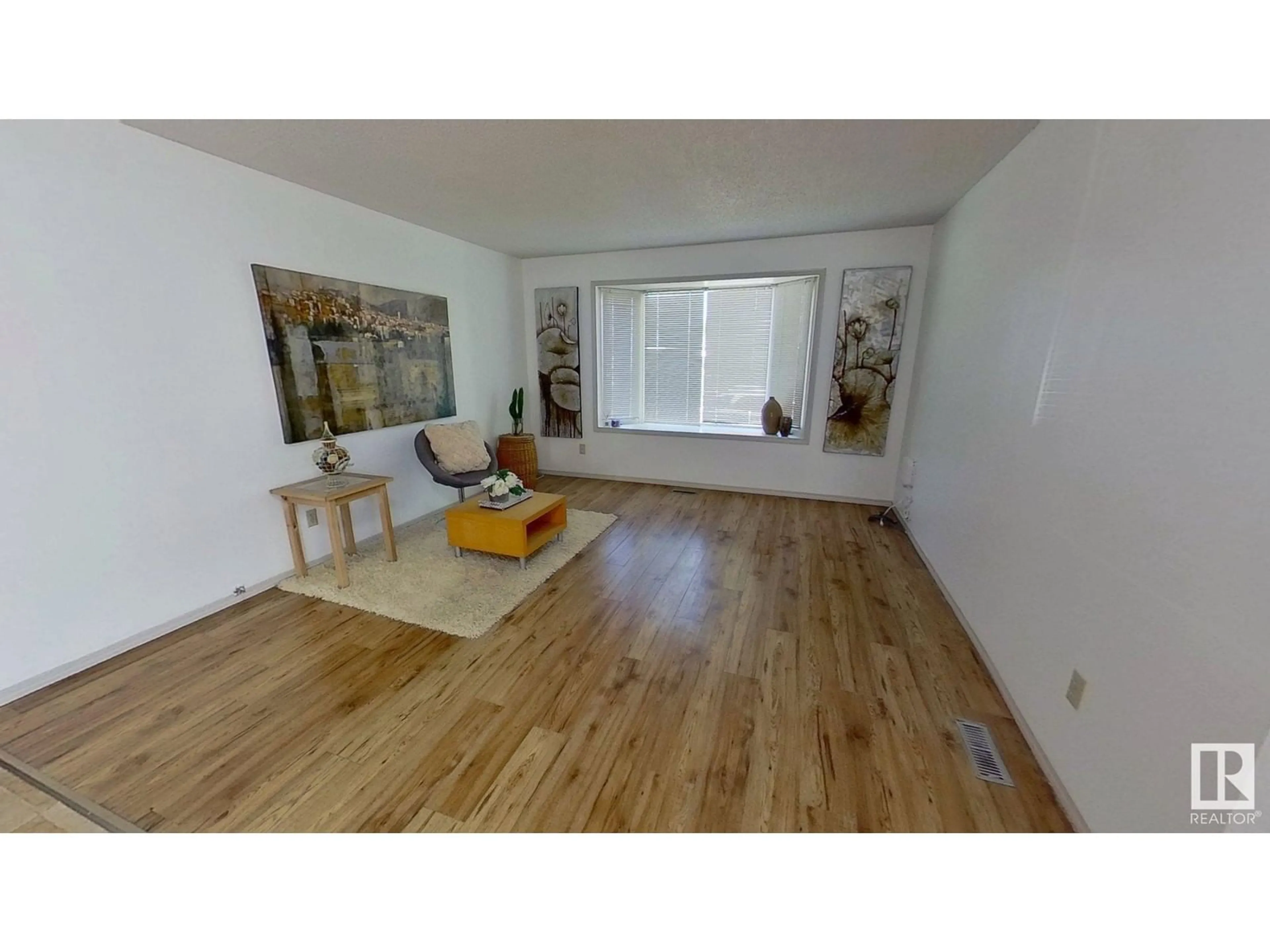 A pic of a room for 4109 38 ST, Edmonton Alberta T6L5E5