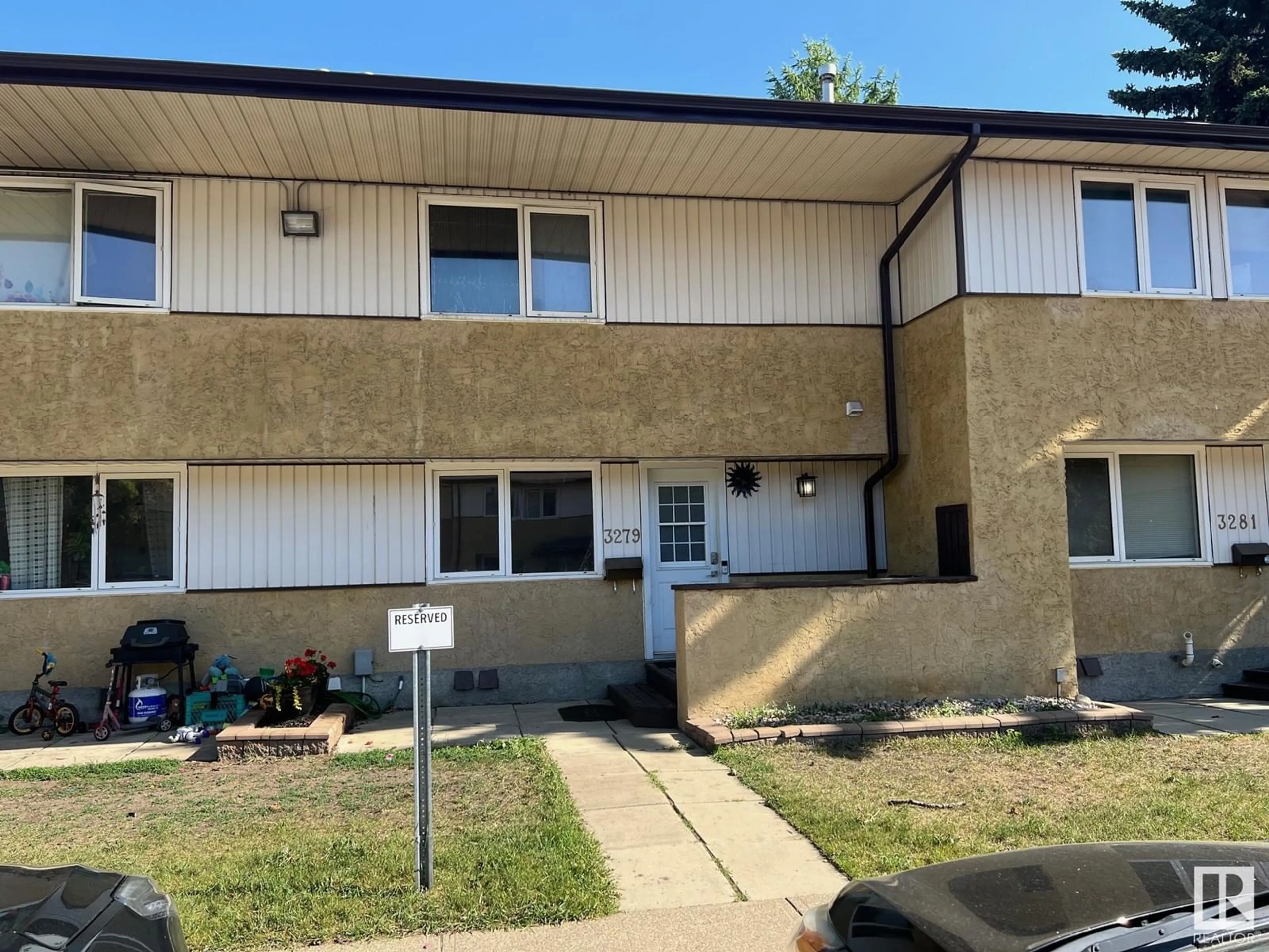 Unknown for 3279 139 AV, Edmonton Alberta T5Y1T2