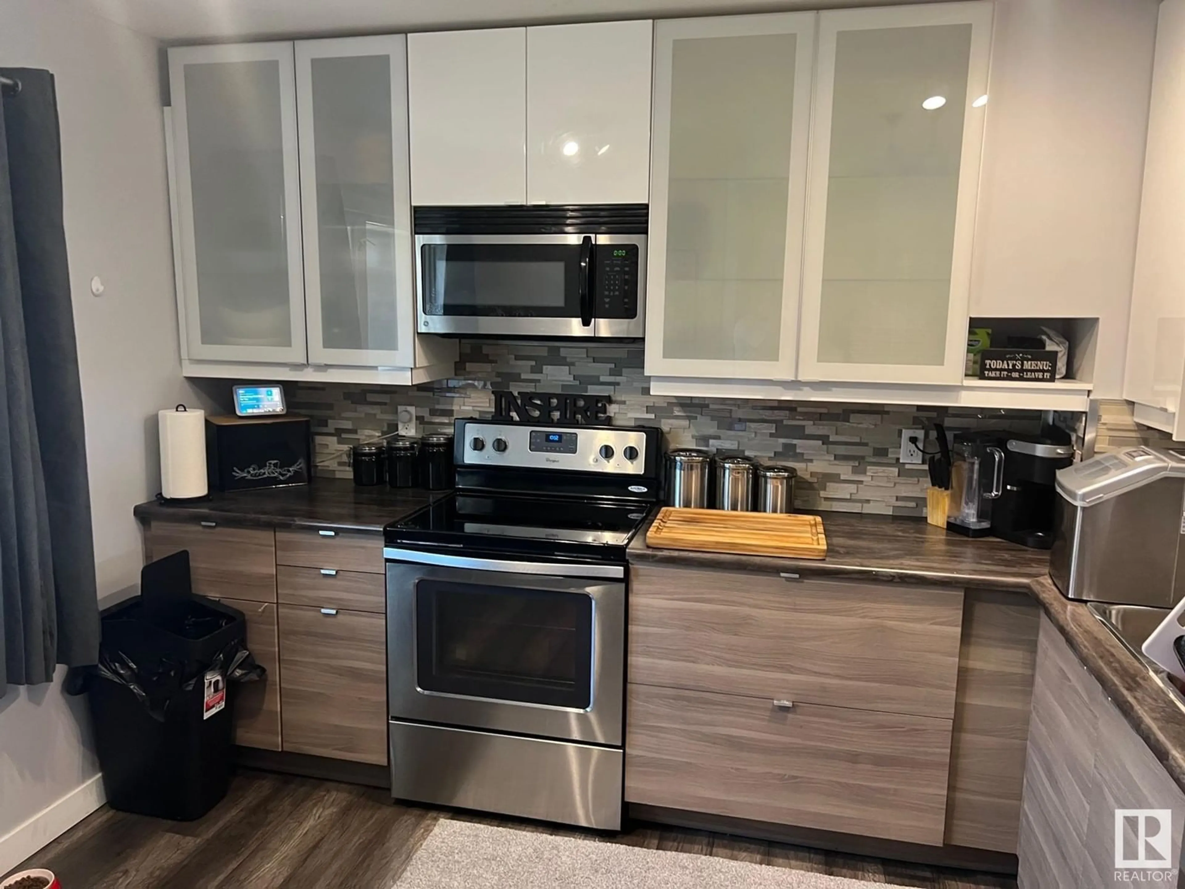 Unknown for 3279 139 AV, Edmonton Alberta T5Y1T2