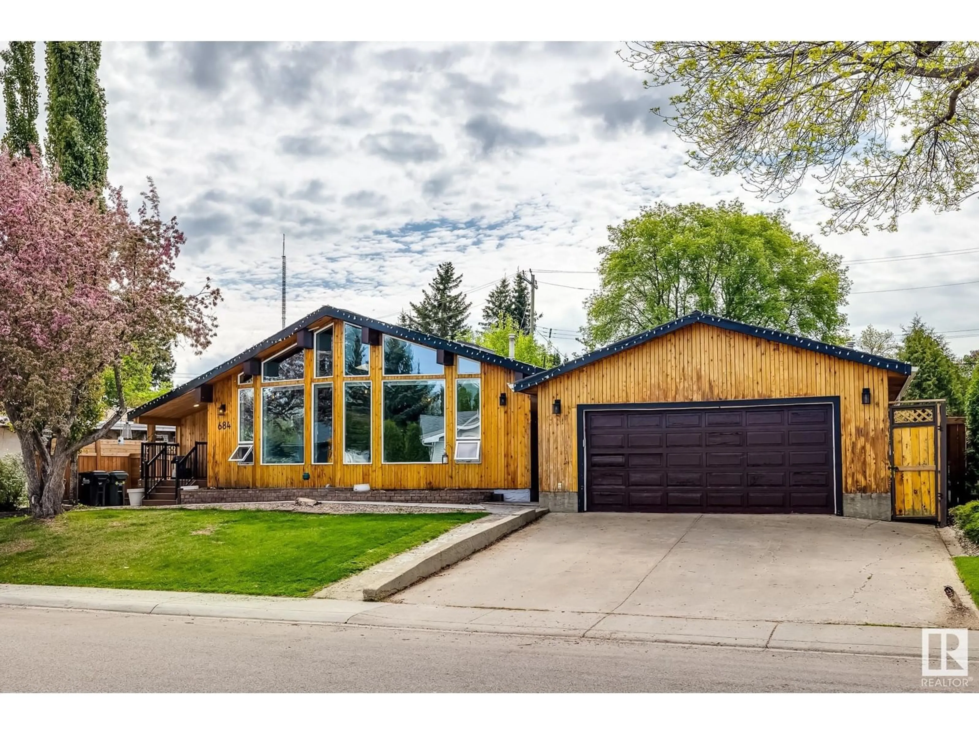 Unknown for 684 ALDER AV, Sherwood Park Alberta T8A1T5