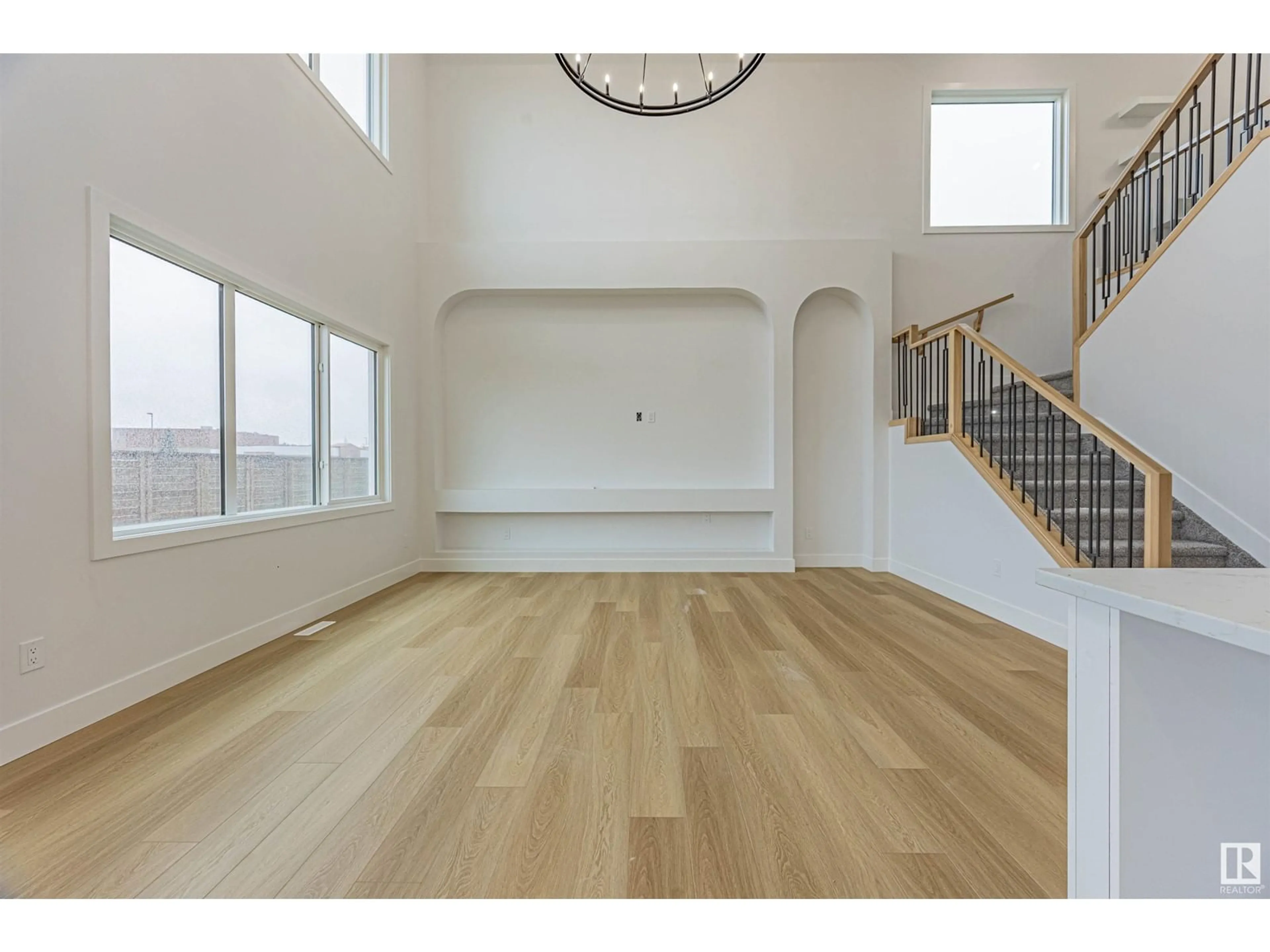 Indoor foyer for 17 BIRKSHIRE CR, Sherwood Park Alberta T8B0C6