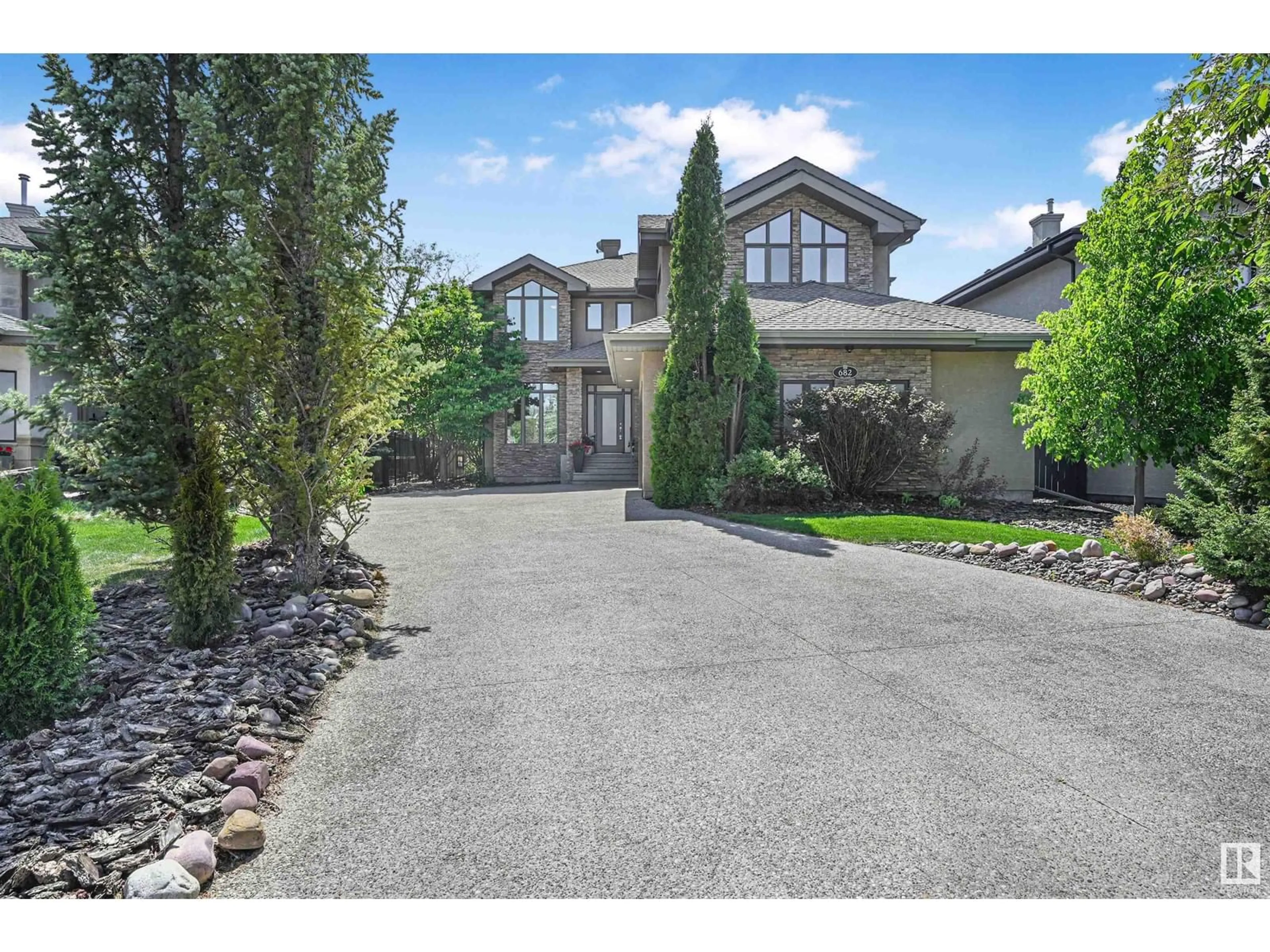A pic from outside/outdoor area/front of a property/back of a property/a pic from drone, street for 682 TODD LD, Edmonton Alberta T6R3N1