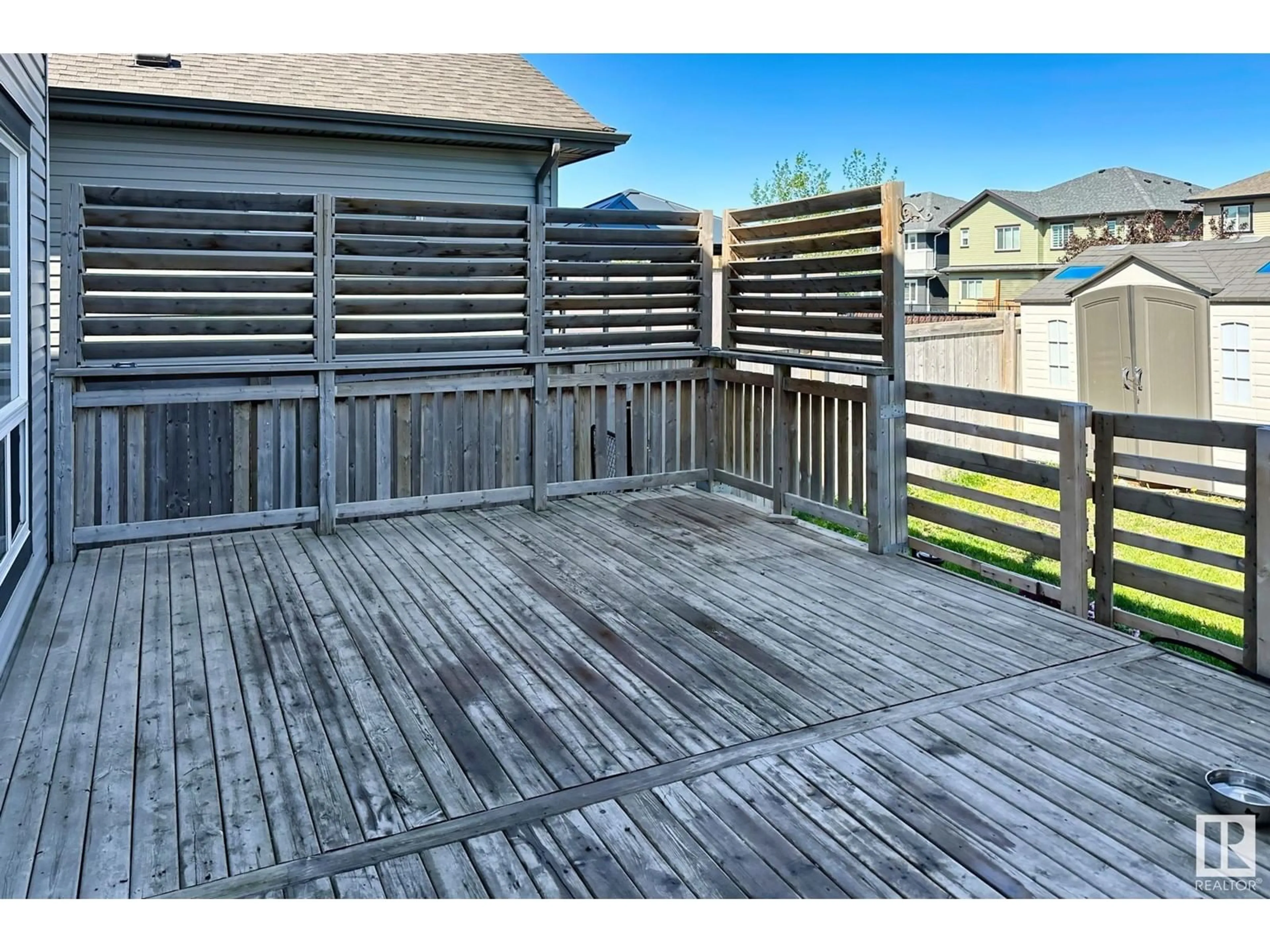 Patio, street for 138 WOODHILL LN, Fort Saskatchewan Alberta T8L0L8