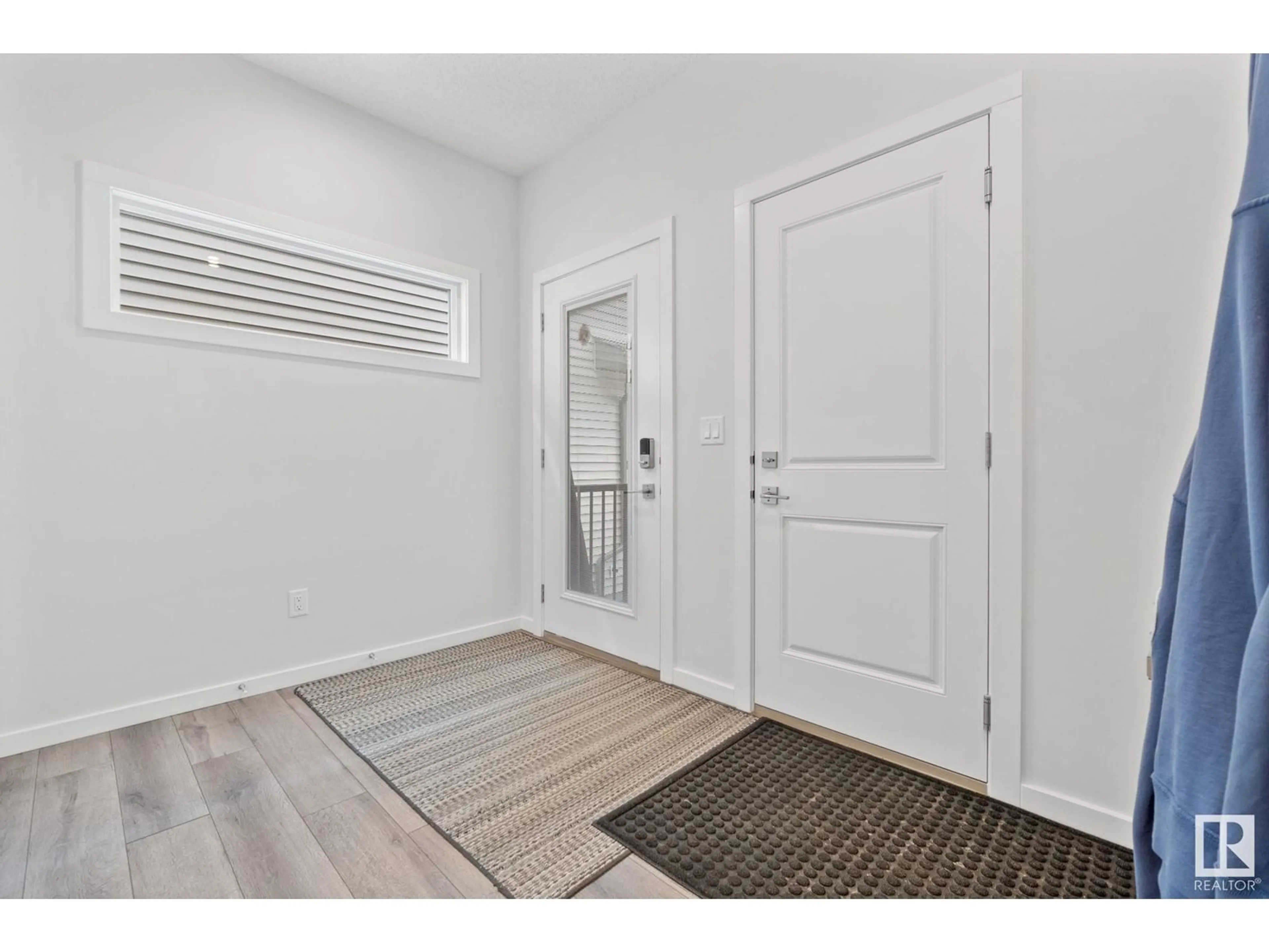 Indoor entryway for NW - 3512 6 ST, Edmonton Alberta T6T2L5