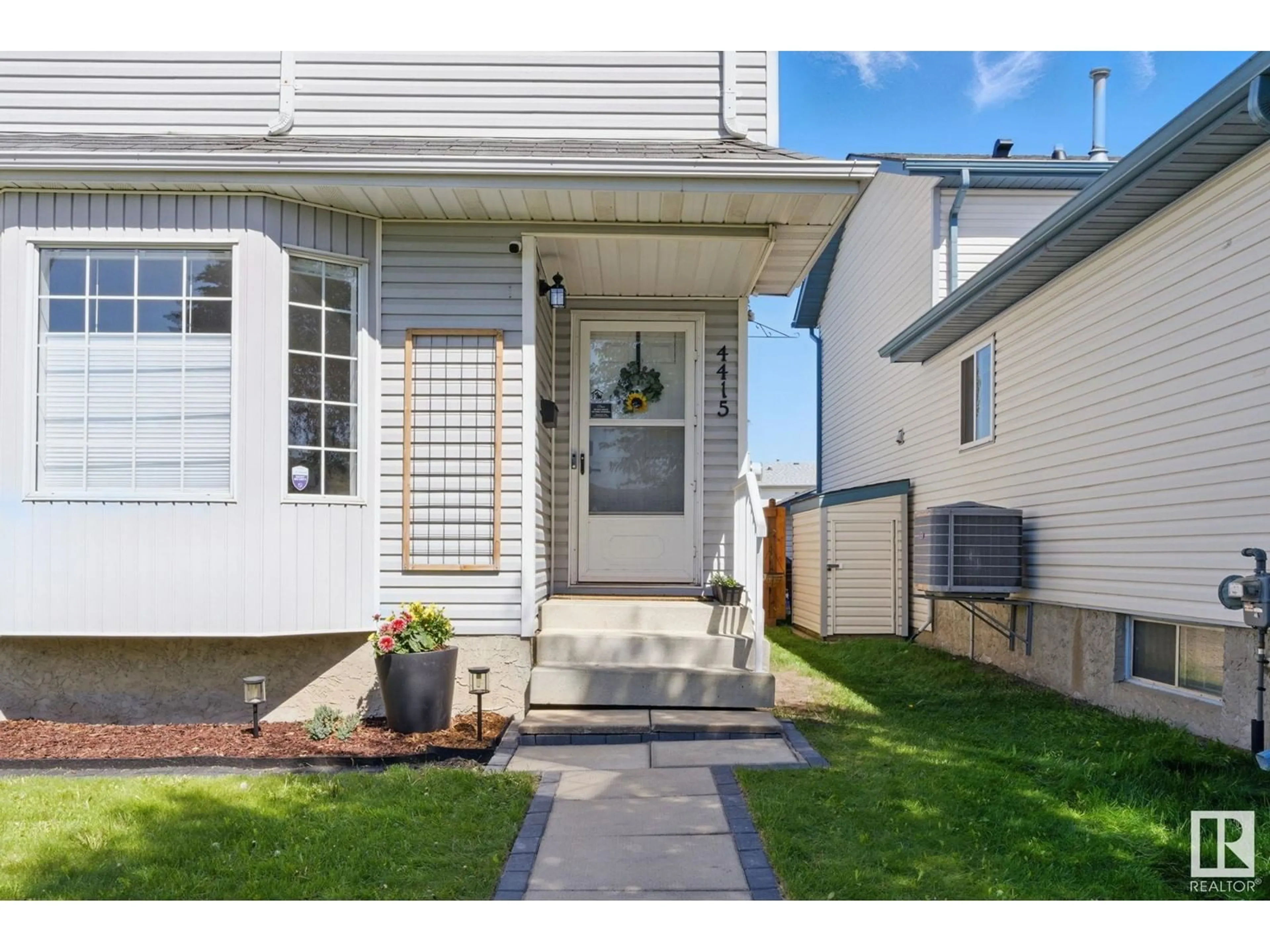 Unknown for 4415 36A ST, Edmonton Alberta T6L6K5