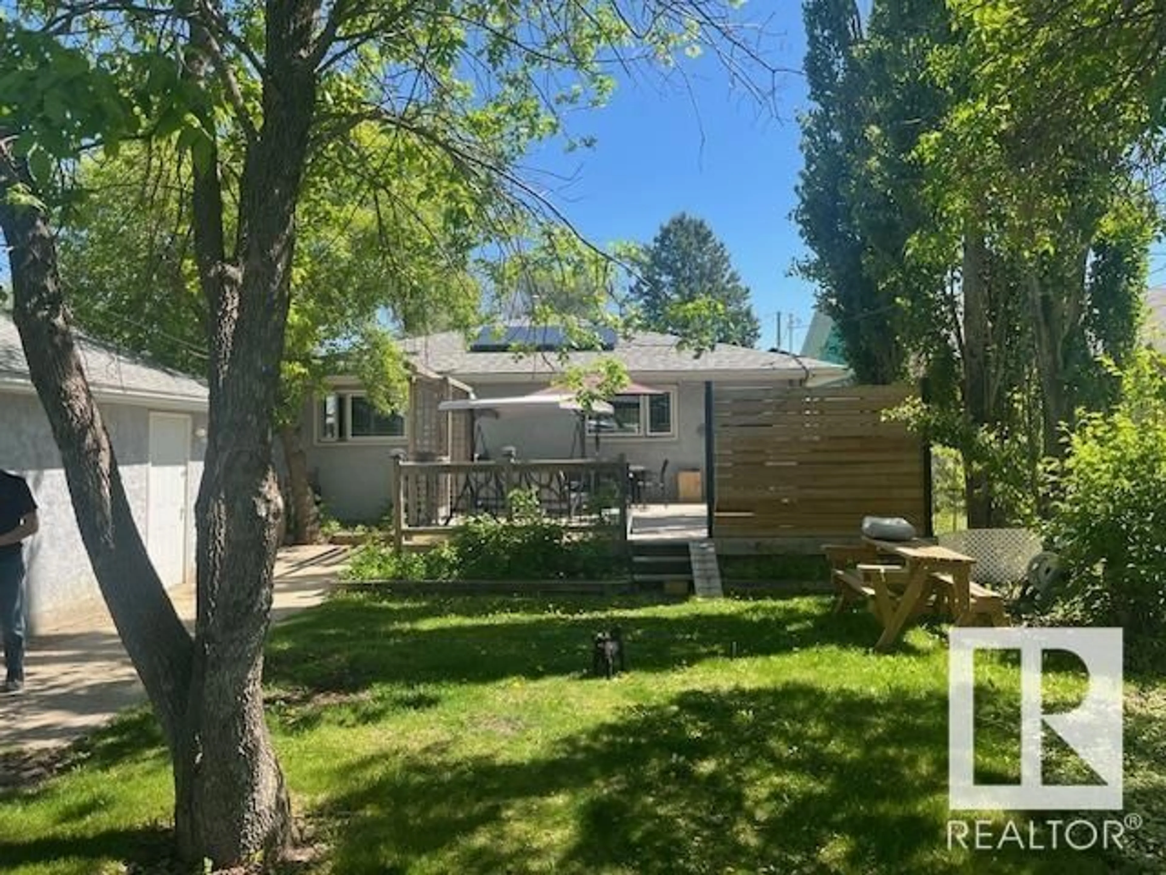 A pic from outside/outdoor area/front of a property/back of a property/a pic from drone, street for 4614 51 STREET, Thorsby Alberta T0C2P0