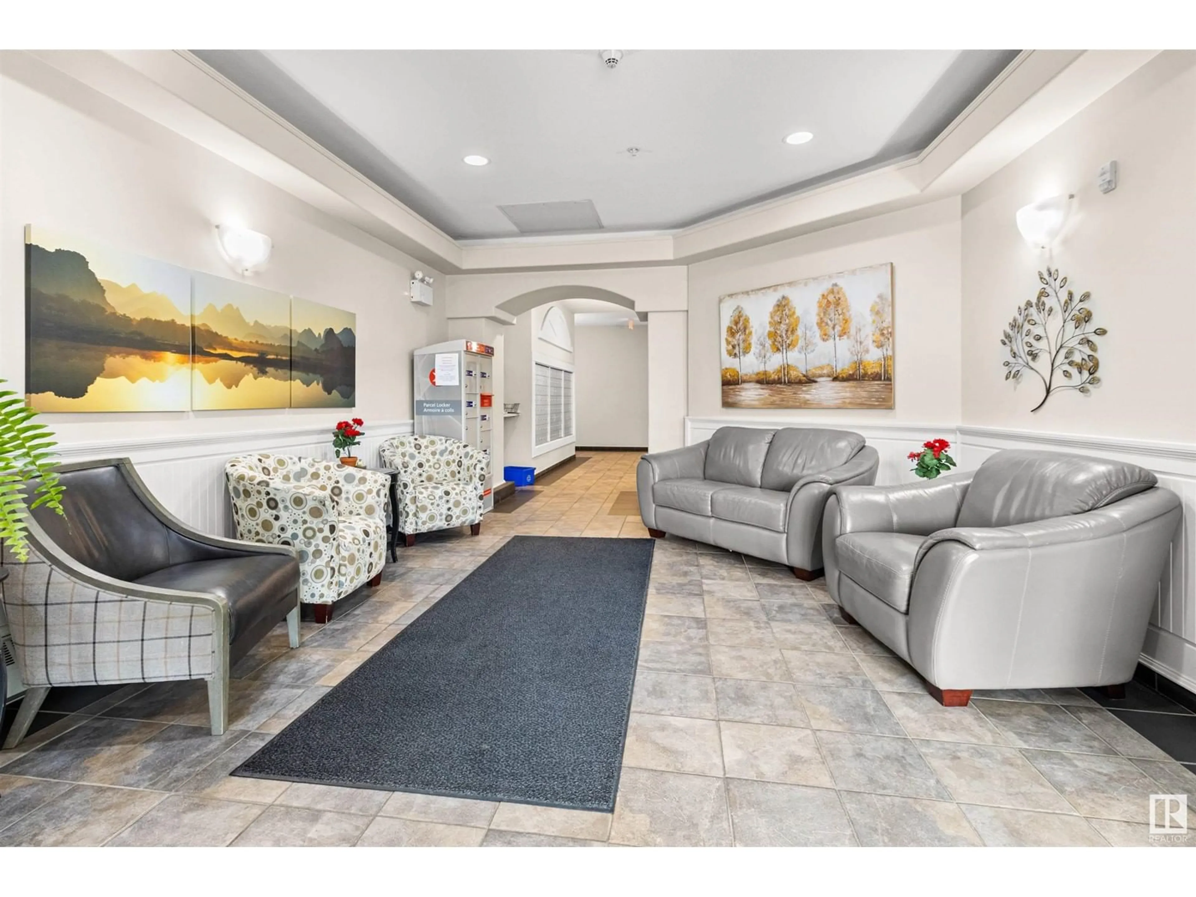 Lobby for #328 - 8528 82 AV, Edmonton Alberta T6C0Y8