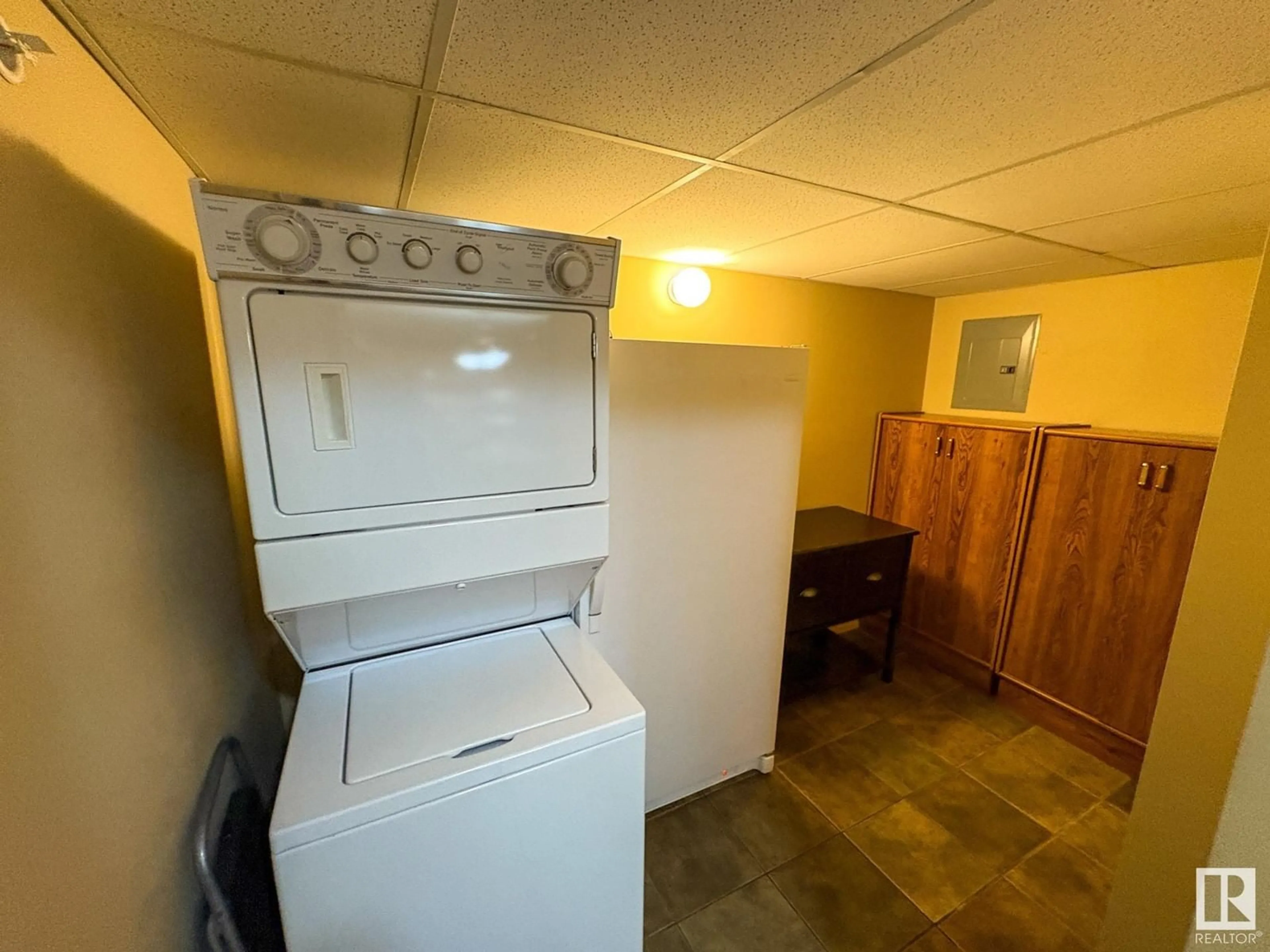 Laundry room for 124 - 124 MCKENNEY AV, St. Albert Alberta T8N7E6