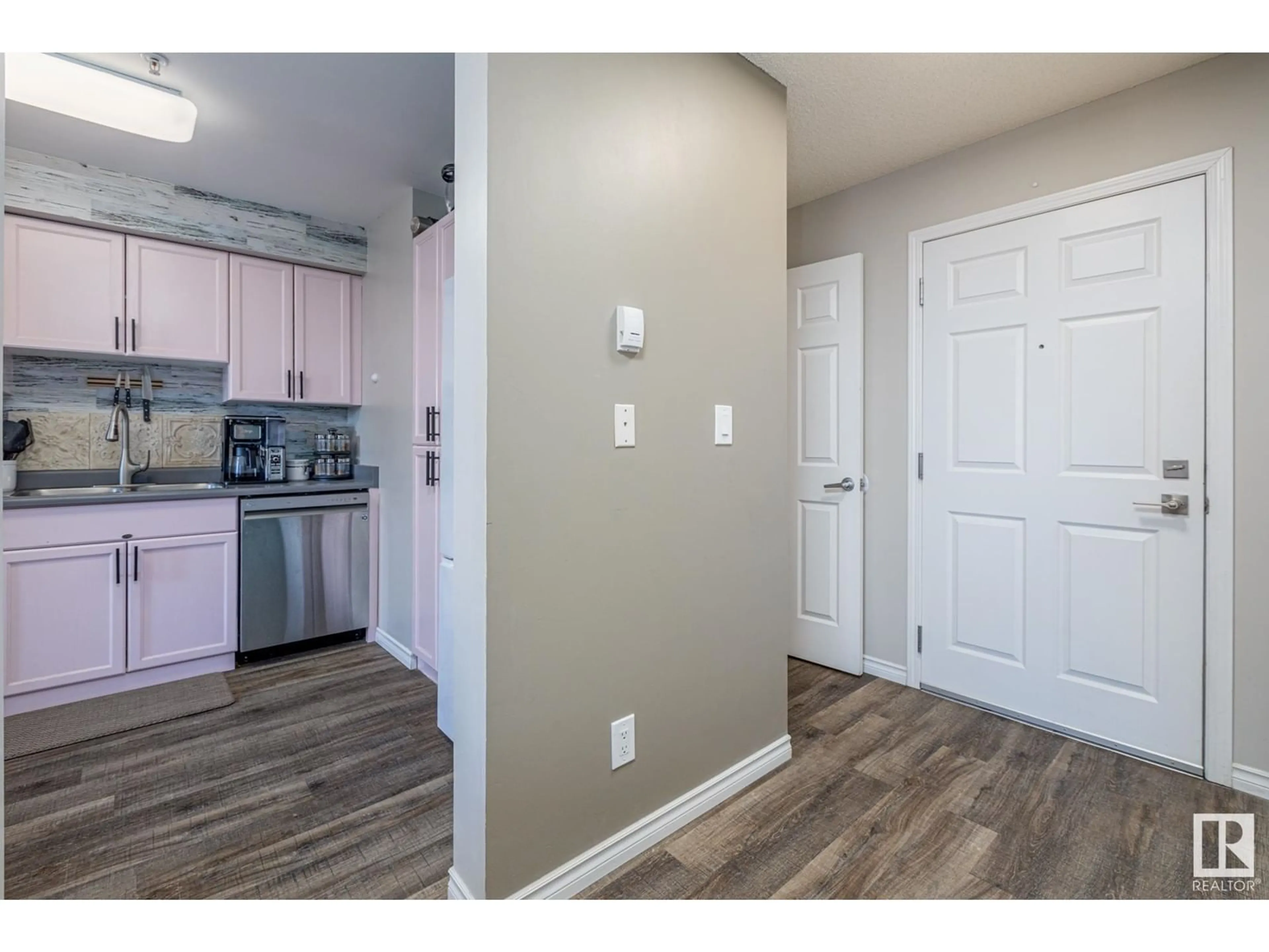 Unknown for 203 - 105 MCKENNEY AV, St. Albert Alberta T8N2Y2