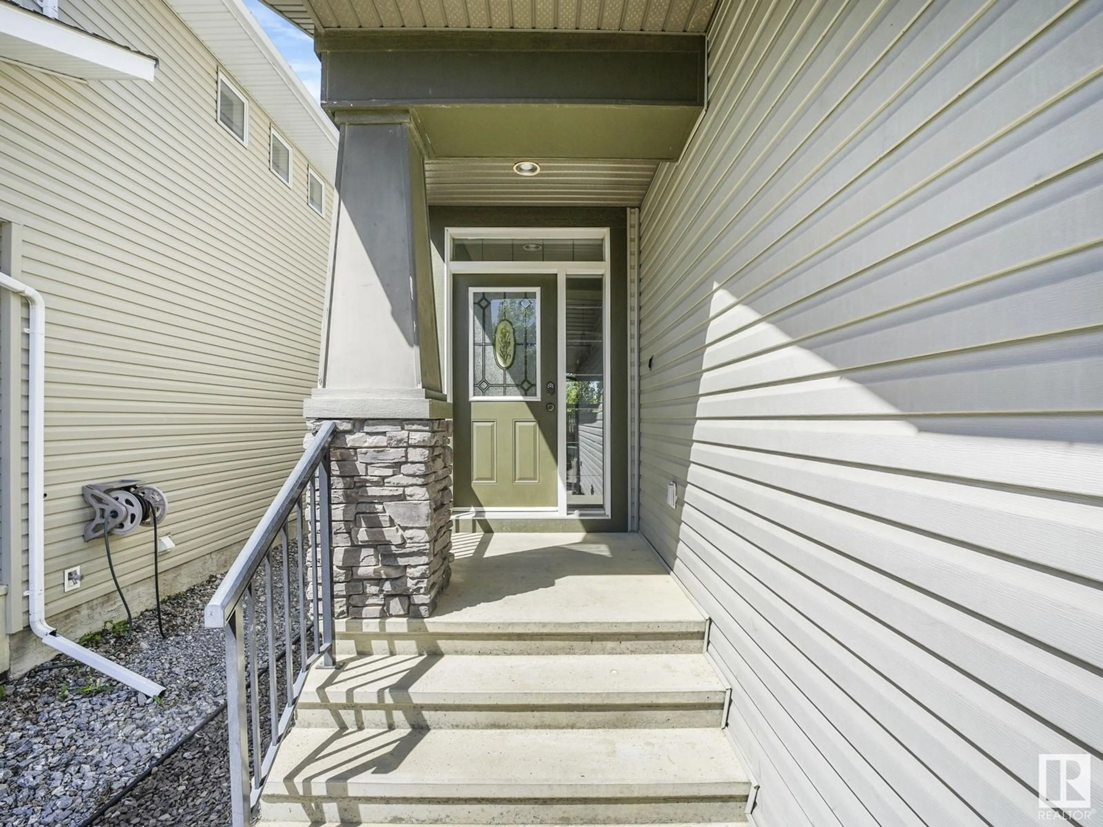 Unknown for 9562 219A ST, Edmonton Alberta T5T4A9