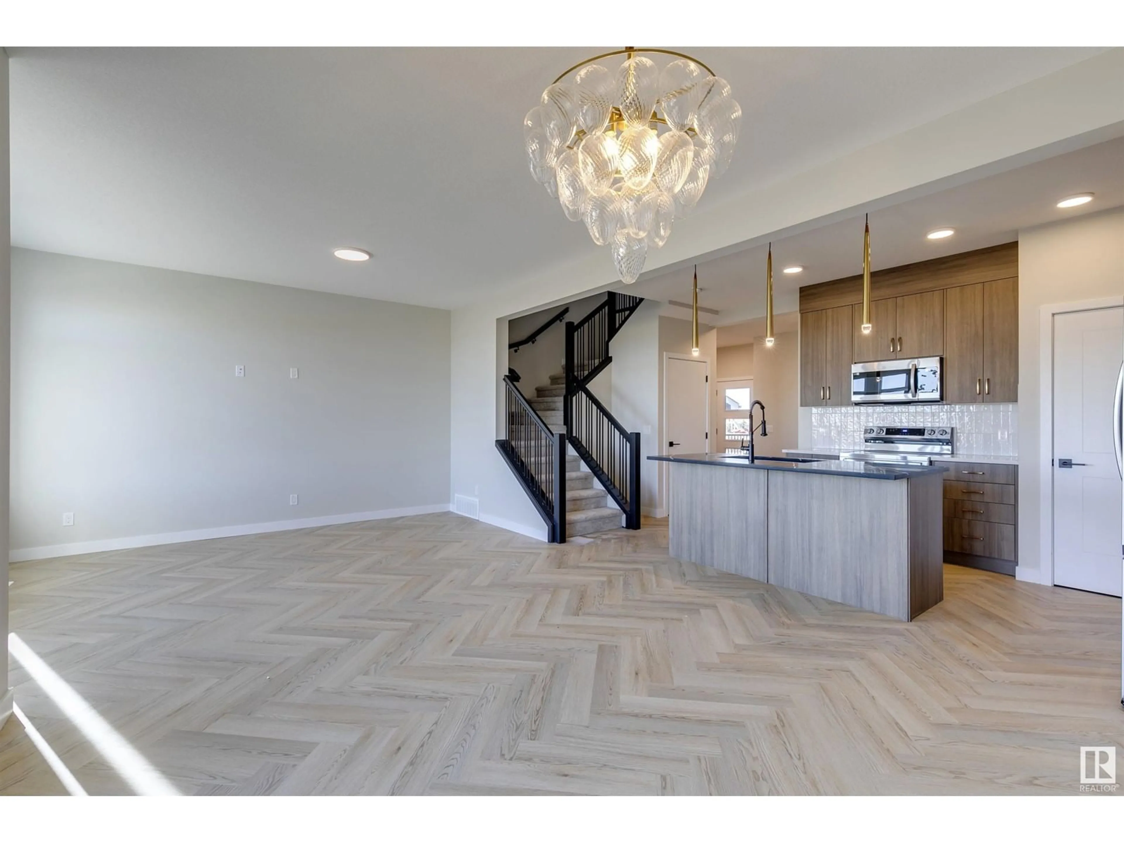 Open concept kitchen, unknown for 31 CHARTRES CL, St. Albert Alberta T8T2C9