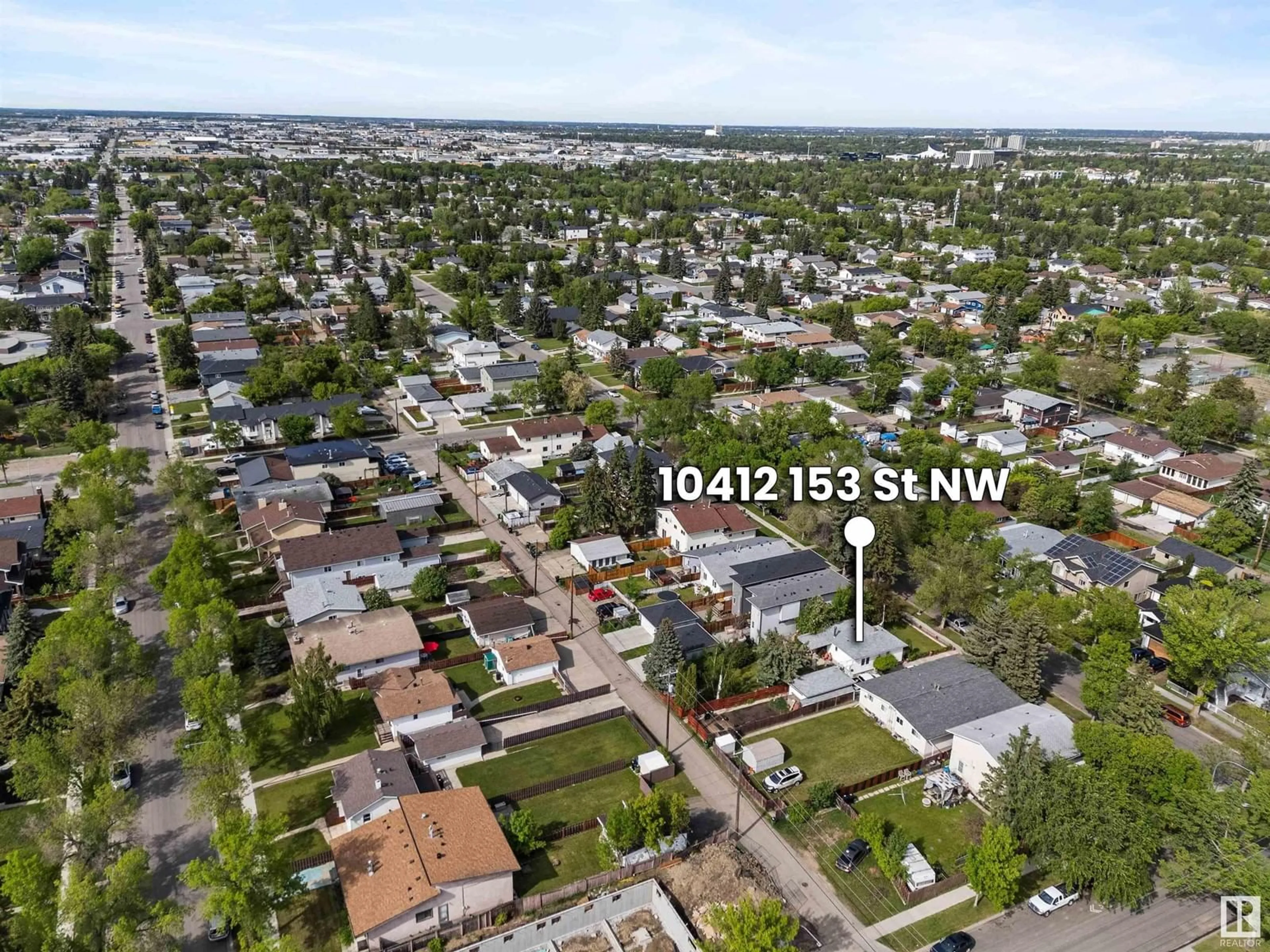 A pic from outside/outdoor area/front of a property/back of a property/a pic from drone, street for 10412 153 ST, Edmonton Alberta T5P2C1