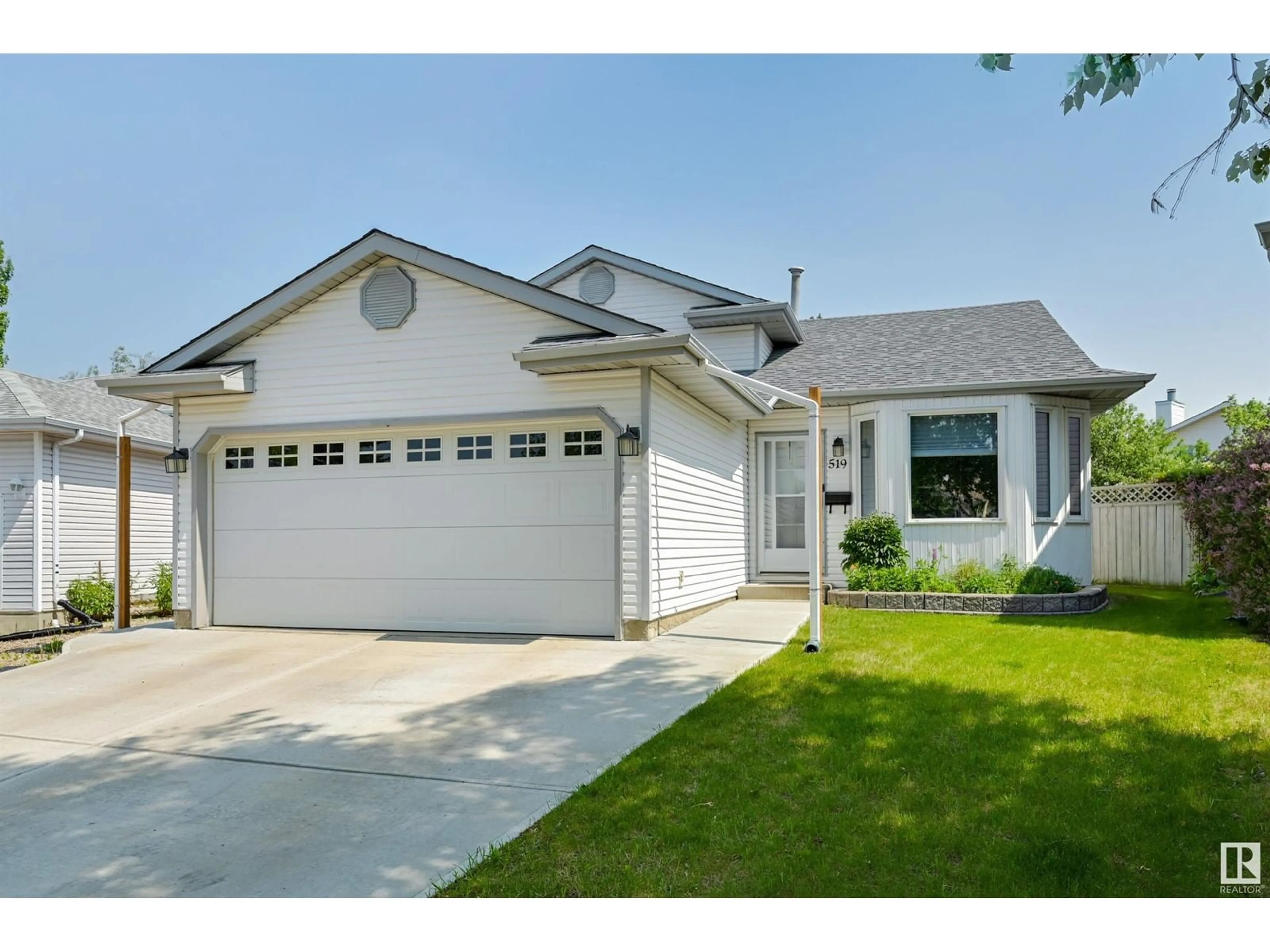 Home with vinyl exterior material, street for 519 RAINBOW CR, Sherwood Park Alberta T8A5M8