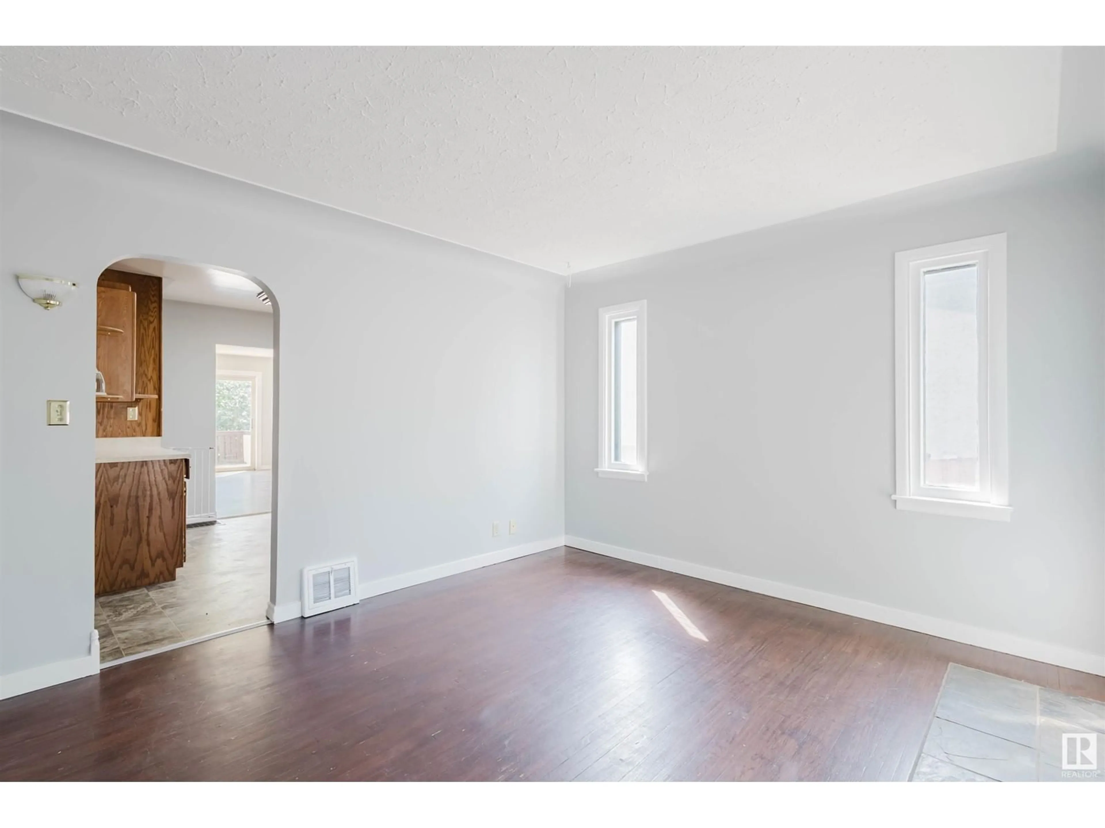 A pic of a room for 9731 162 ST, Edmonton Alberta T5P3L1