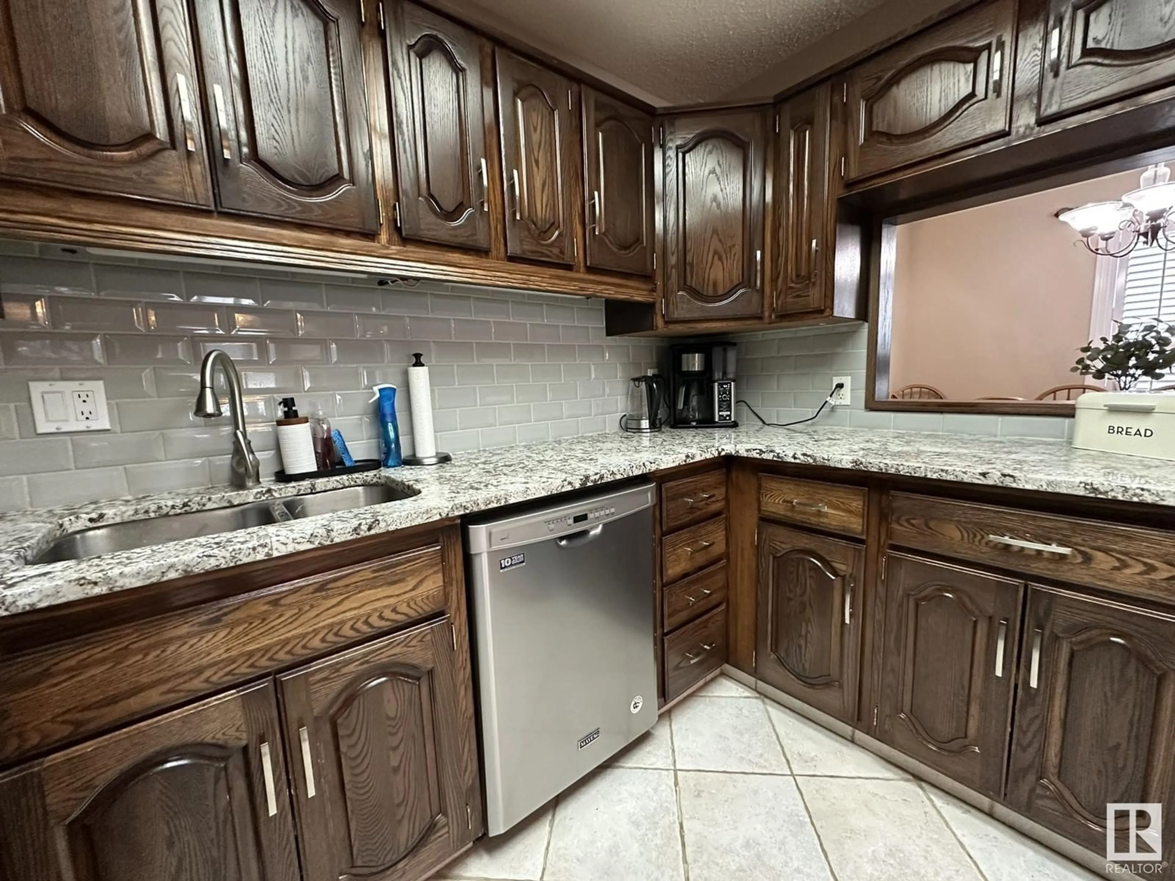 Standard kitchen, ceramic/tile floor for 4810 52 ST, Smoky Lake Town Alberta T0A3C0
