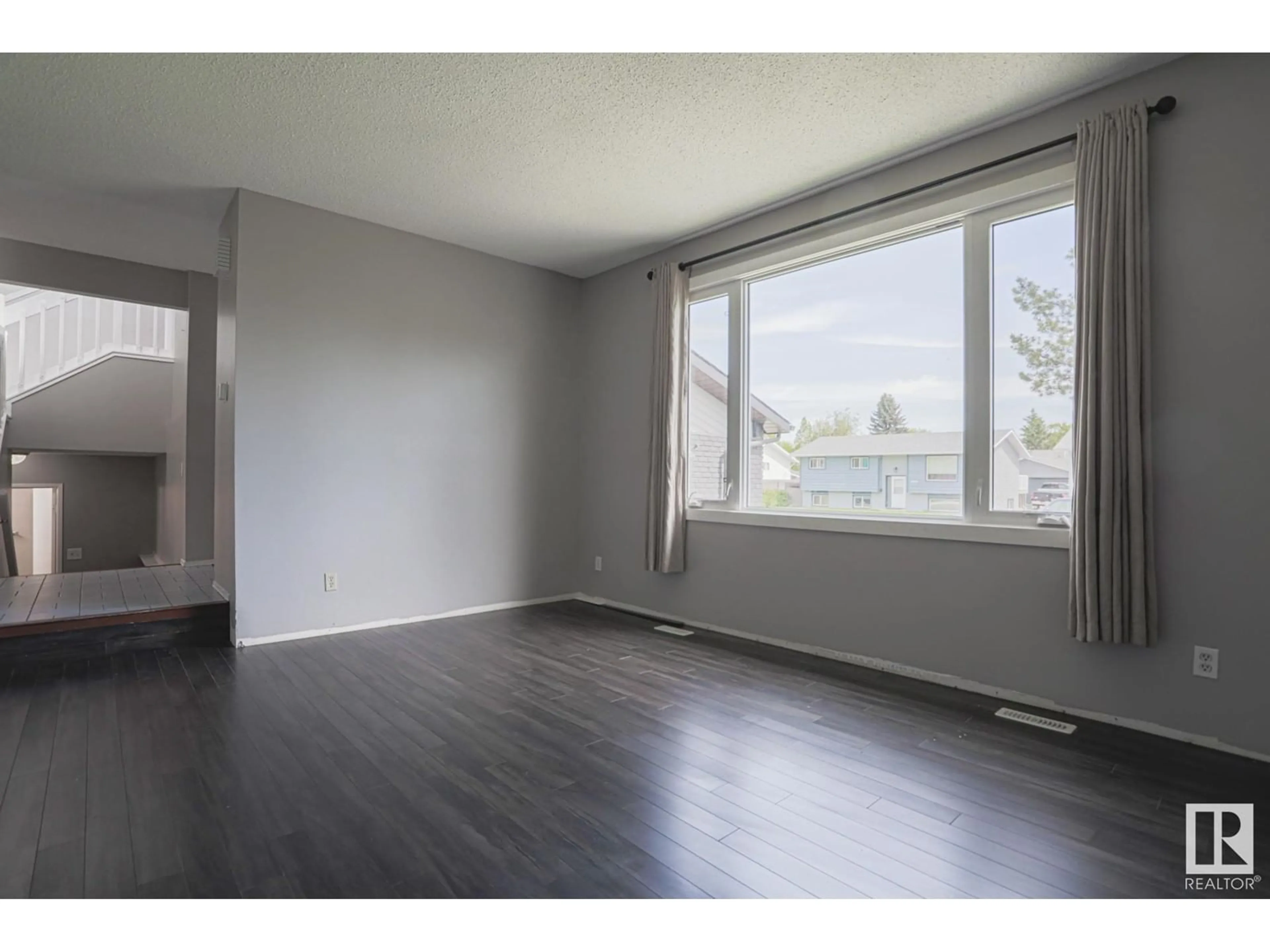 A pic of a room for 17312 111 ST, Edmonton Alberta T5X3J8