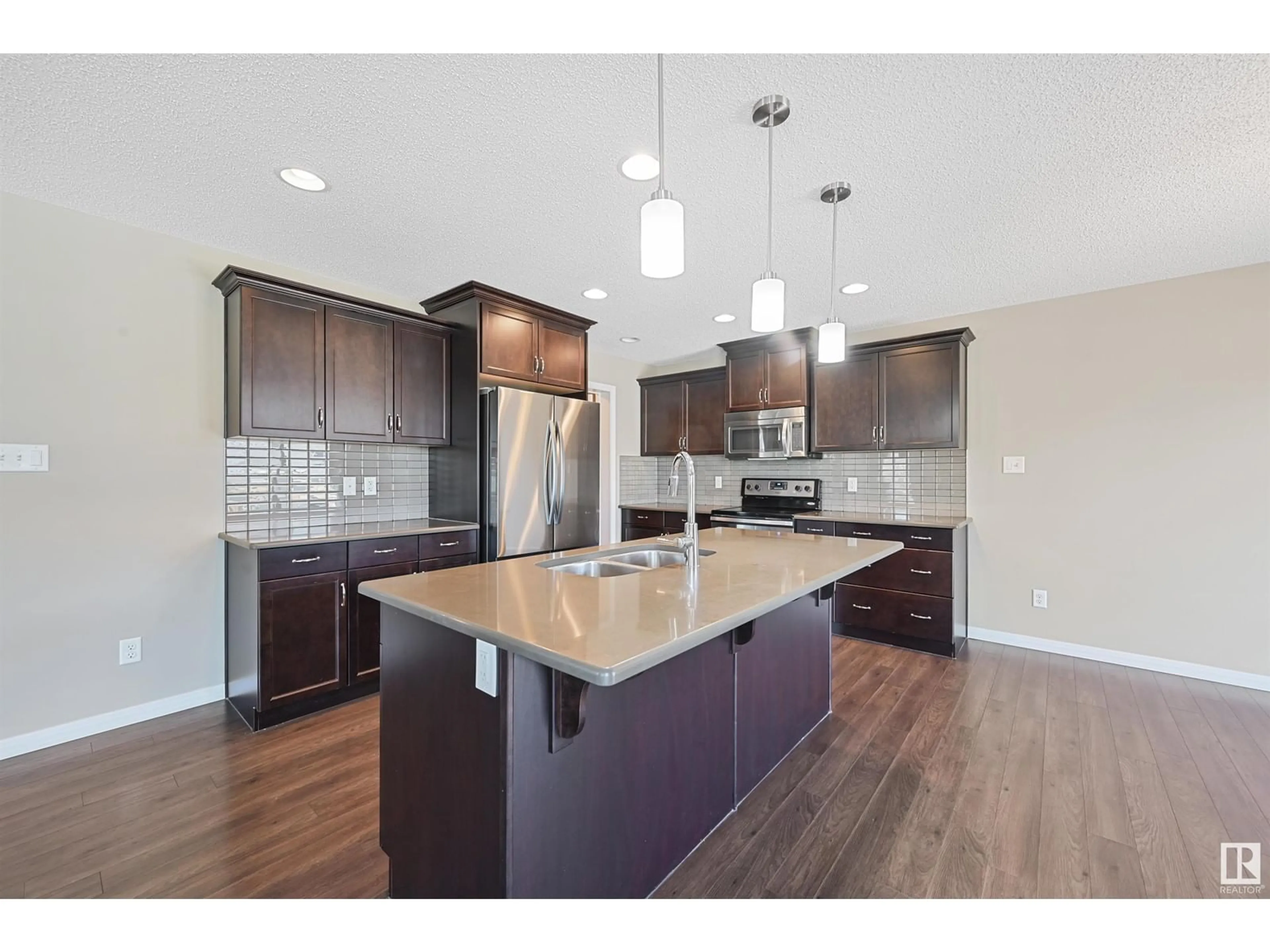 Open concept kitchen, unknown for 3520 CLAXTON CR, Edmonton Alberta T6W0Z6