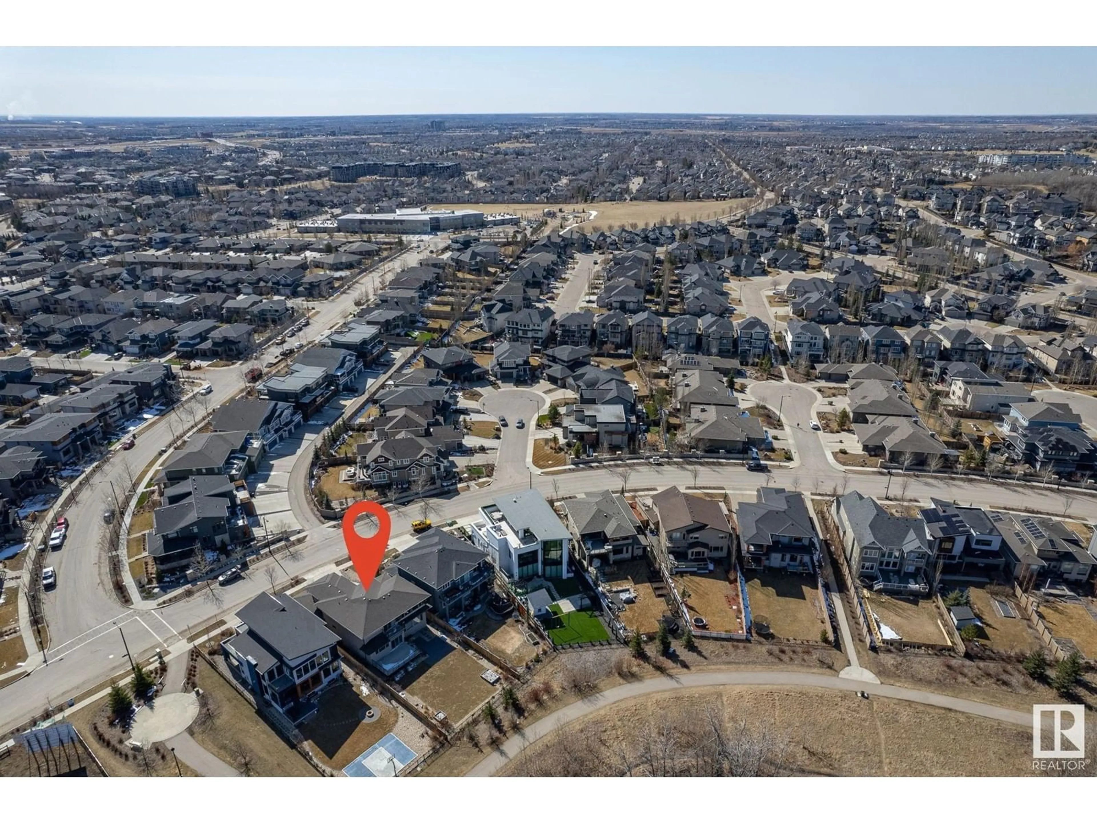A pic from outside/outdoor area/front of a property/back of a property/a pic from drone, street for NW - 7311 MAY CM, Edmonton Alberta T6R0V7