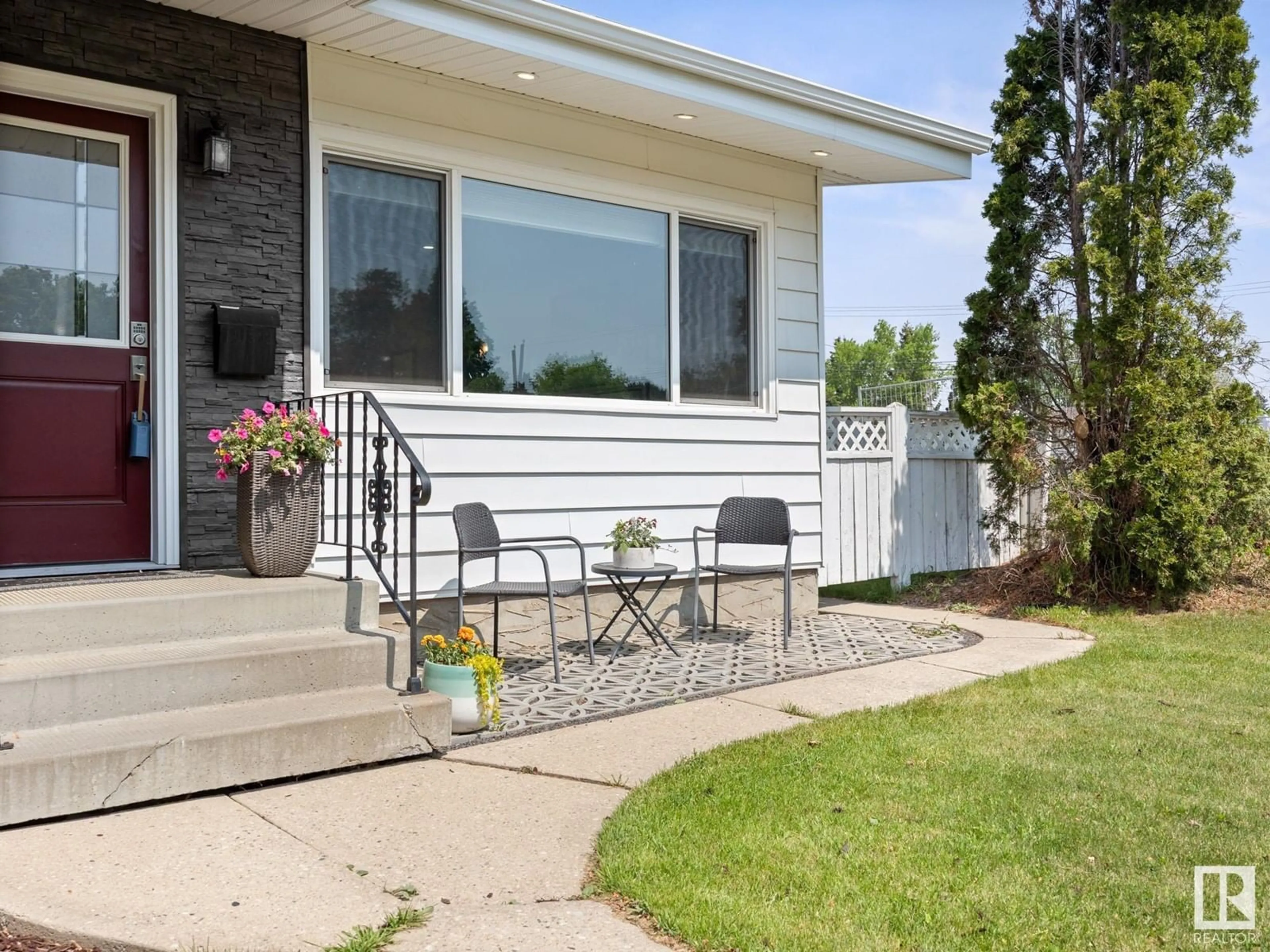 Patio, street for 5404 103A AV, Edmonton Alberta T6A0W6