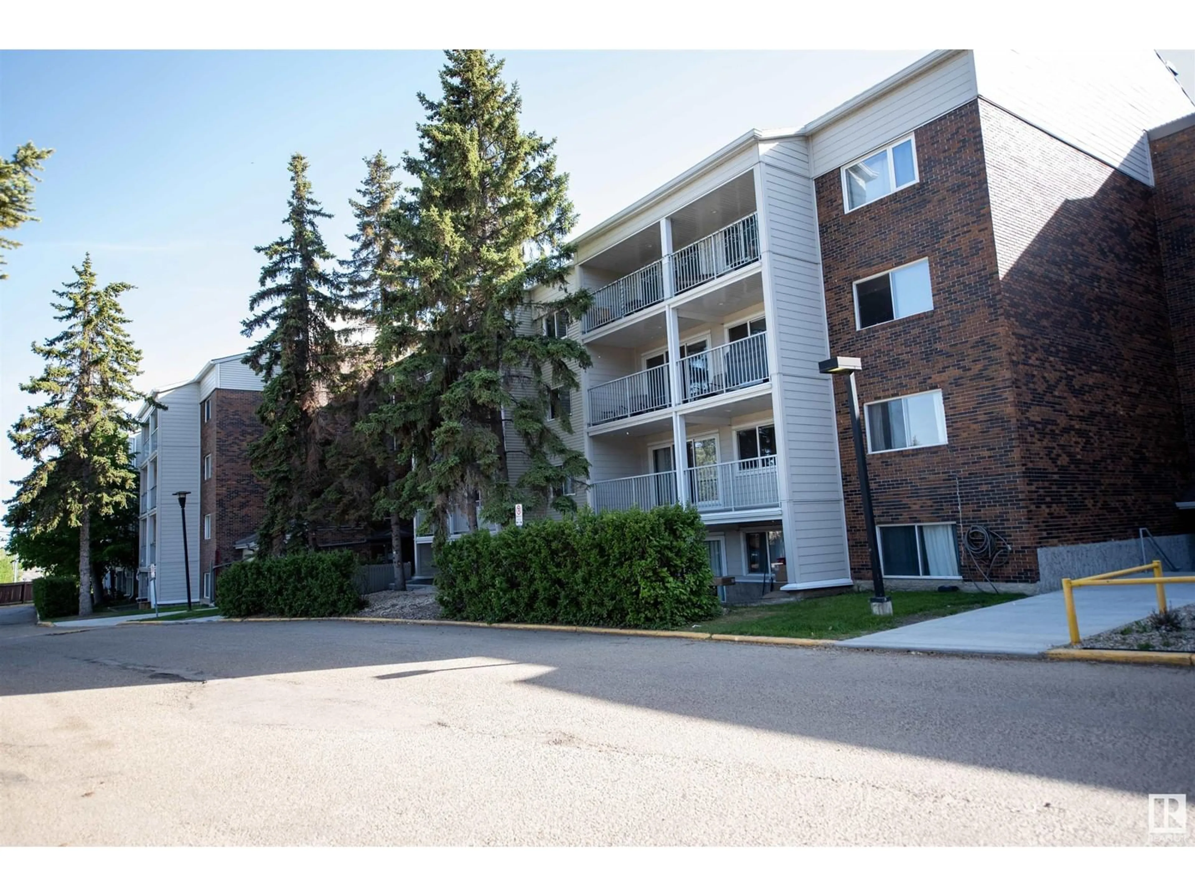 Patio, unknown for #212 - 4404 122 ST NW, Edmonton Alberta T6J4A9