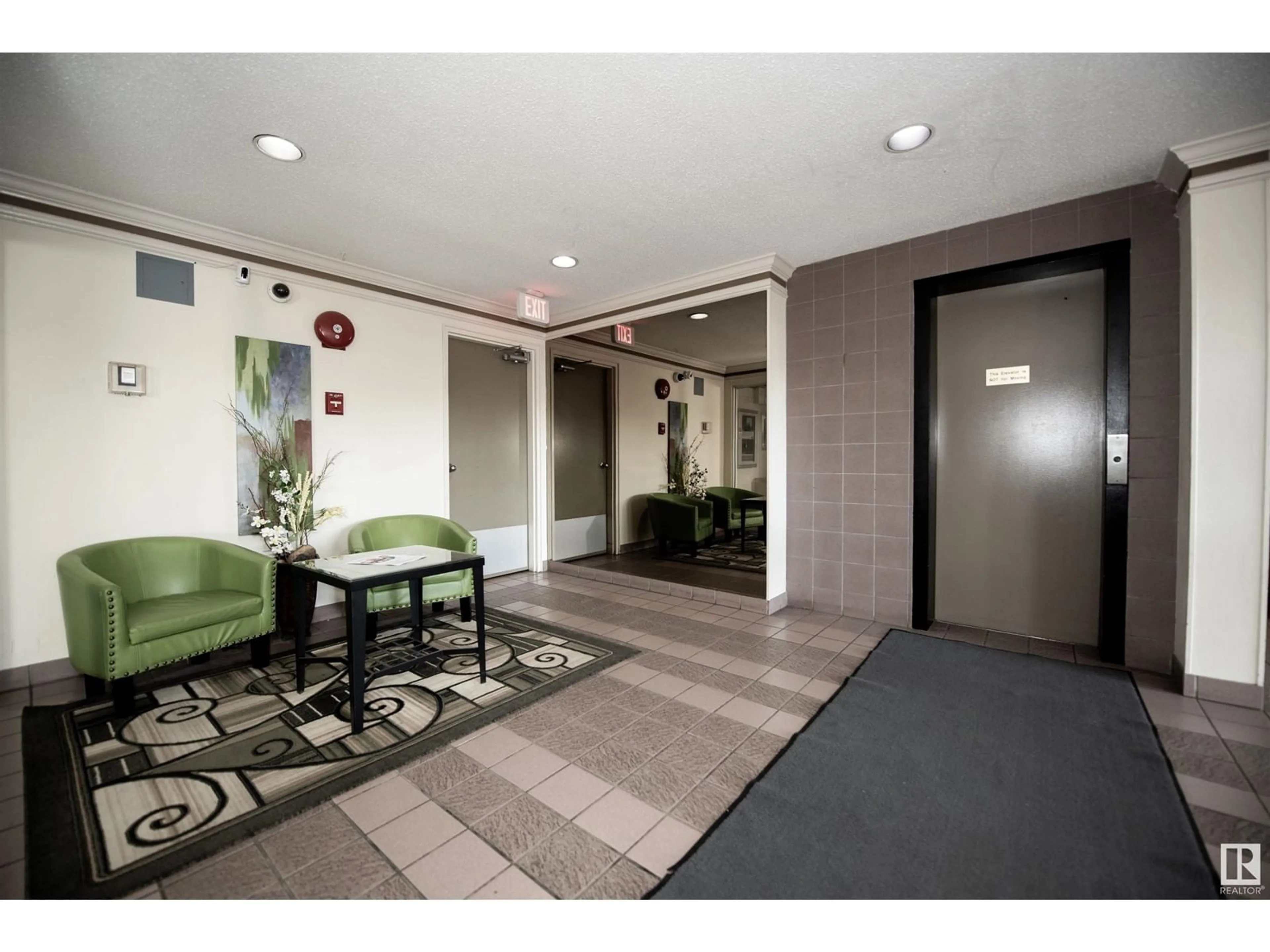 Indoor foyer for #212 - 4404 122 ST NW, Edmonton Alberta T6J4A9