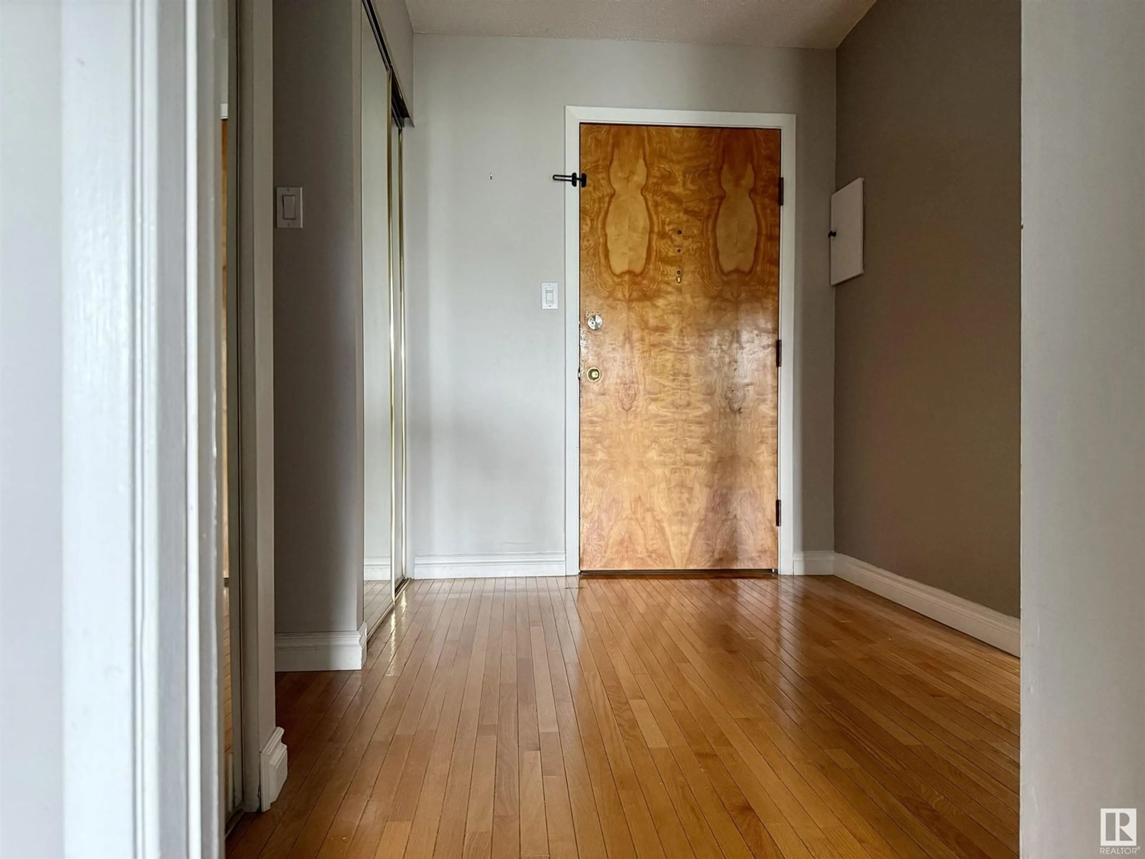 Unknown for #212 - 4404 122 ST NW, Edmonton Alberta T6J4A9